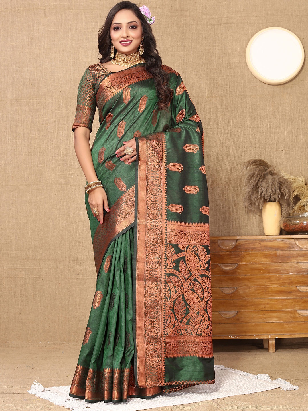 

YAVIRA SILK Ethnic Motifs Woven Design Zari Banarasi Saree, Green
