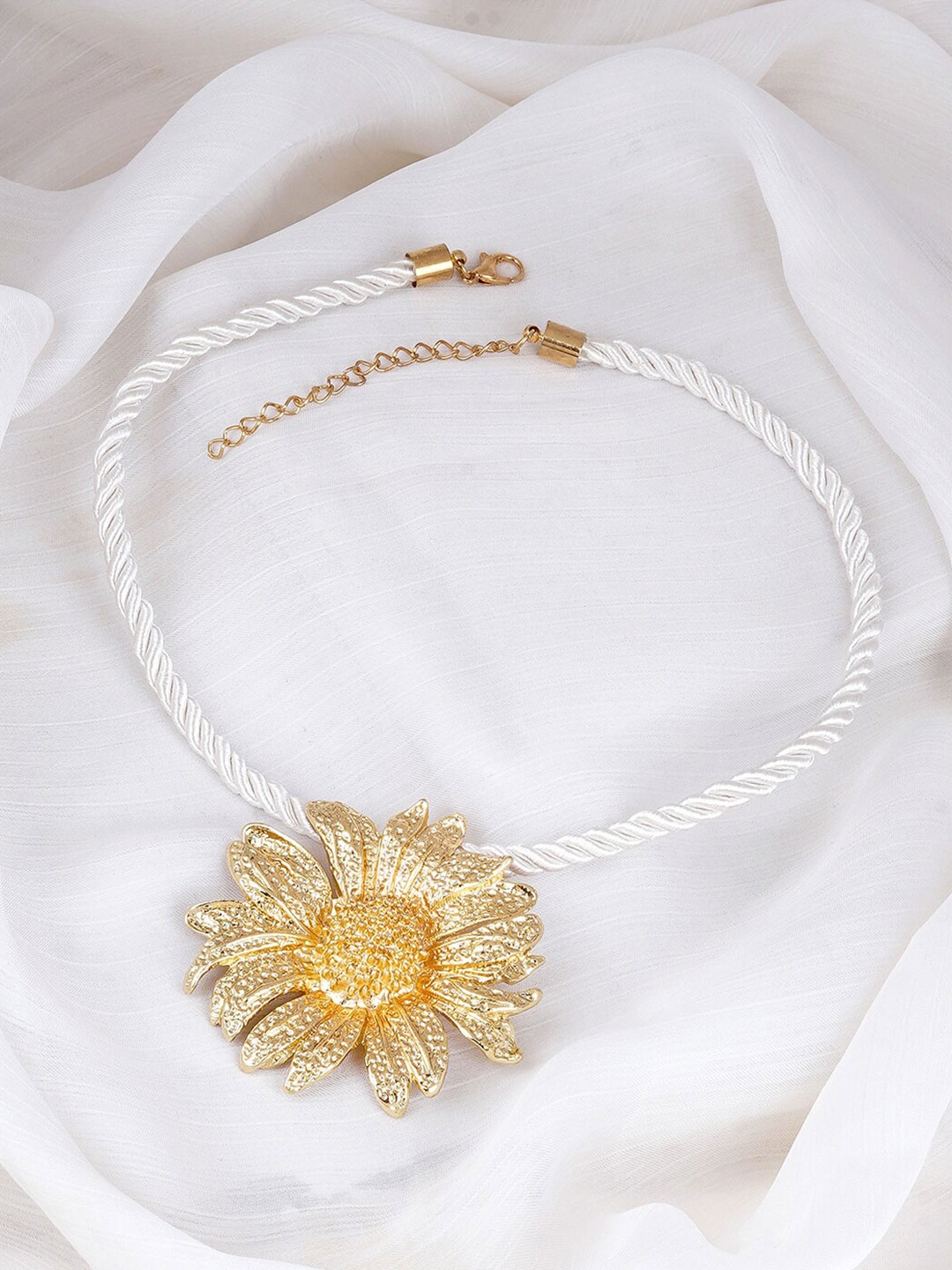 

JOKER & WITCH Quince Gold-Plated Floral Statement Necklace