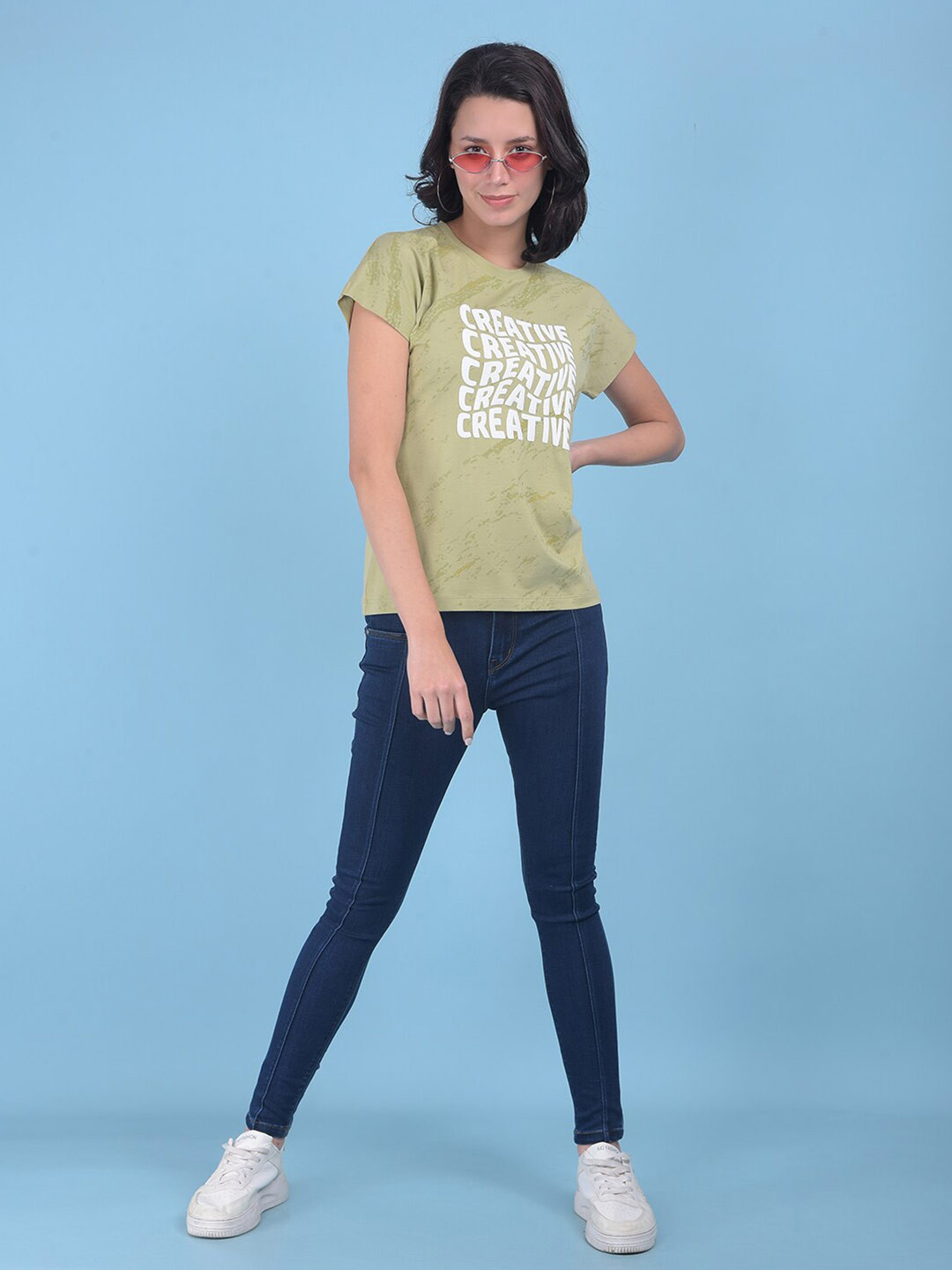 

Crimsoune Club Typography Printed Drop-Shoulder Sleeves Applique Slim Fit T-shirt, Green