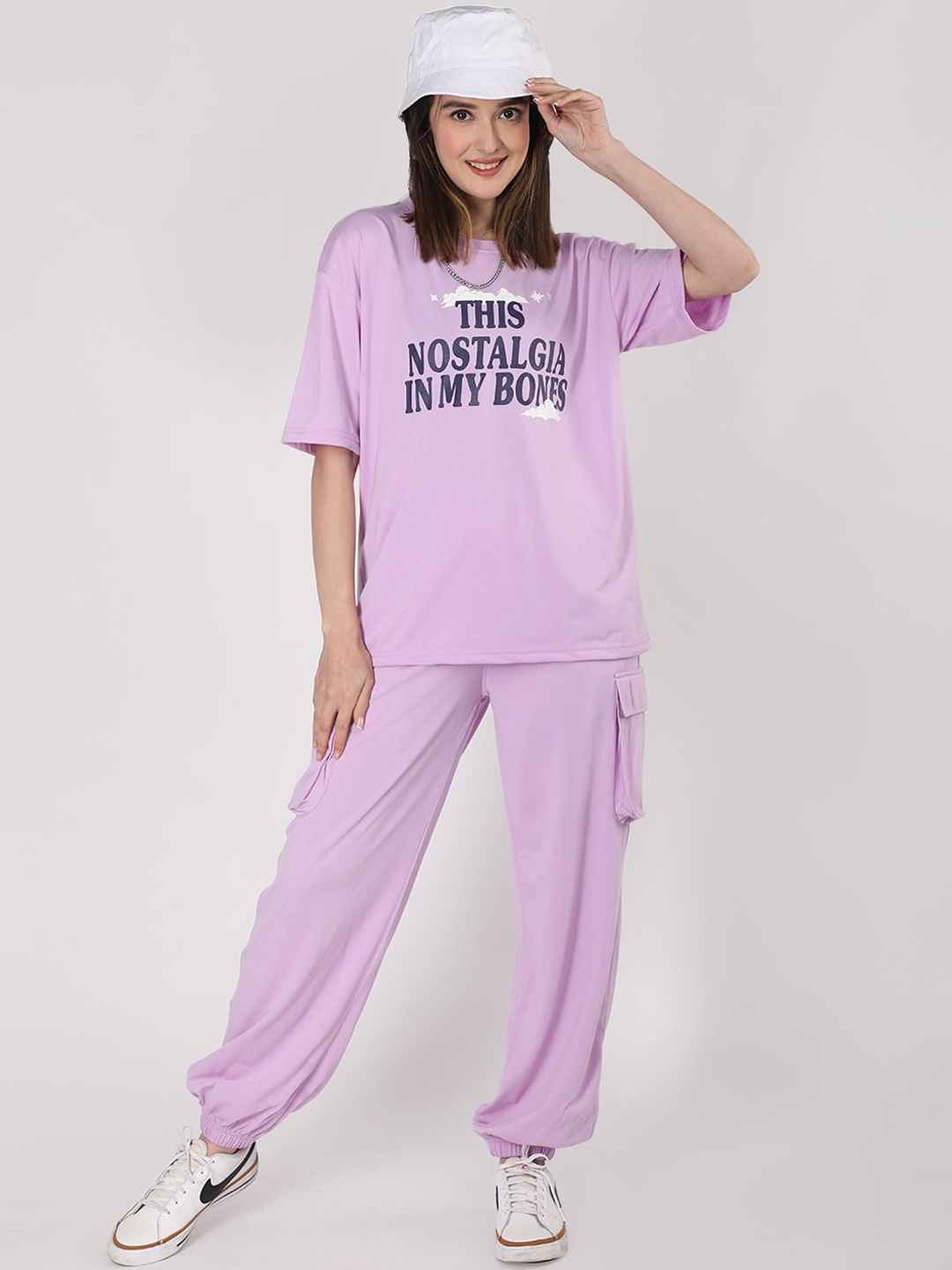 

CHKOKKO Printed Round Neck T-shirt With Joggers, Lavender