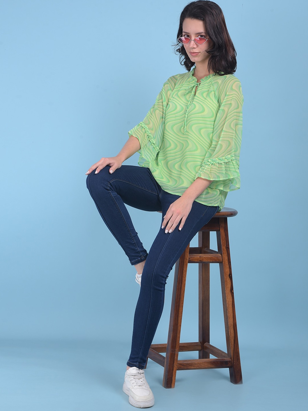 

Crimsoune Club Abstract Print Tie-Up Neck Bell Sleeves Blouson Top, Green