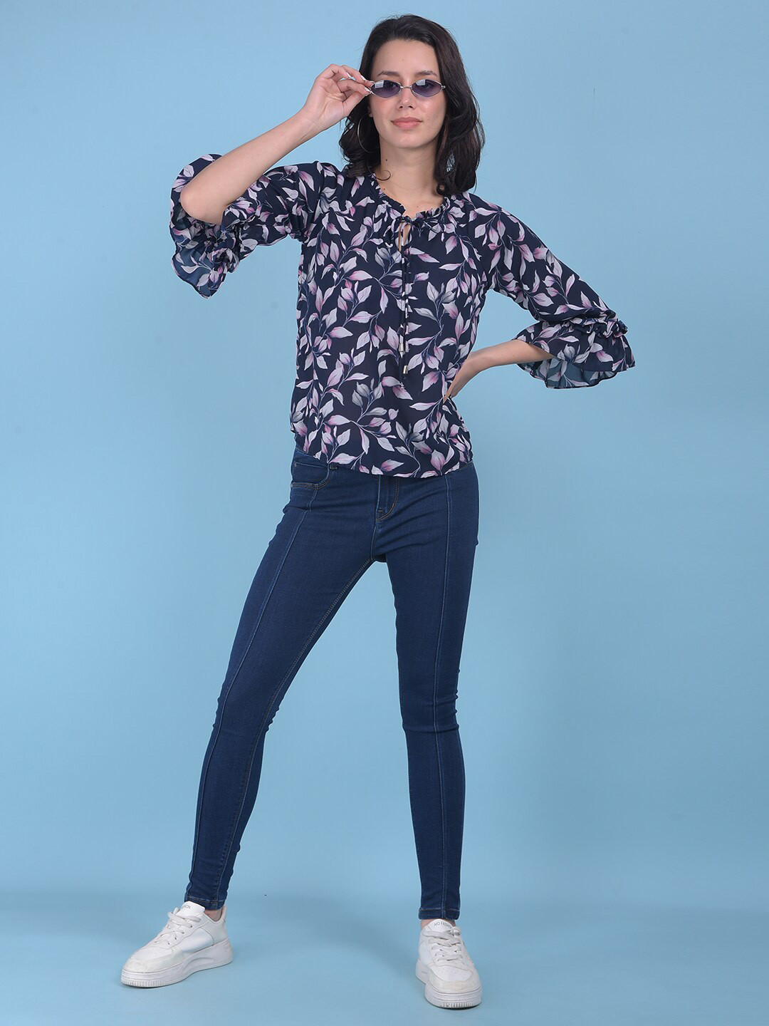 

Crimsoune Club Floral Print Tie-Up Neck Shirt Style Top, Black