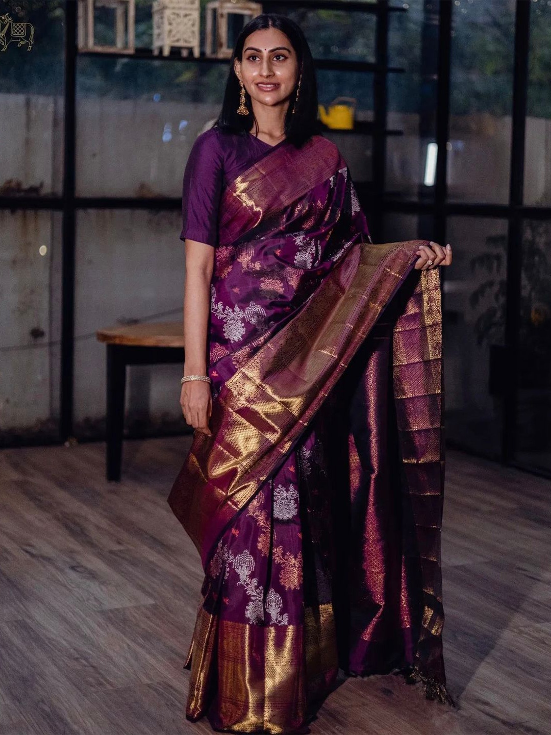 

bansari textiles Ethnic Motifs Woven Design Zari Pure Silk Kanjeevaram Saree, Purple