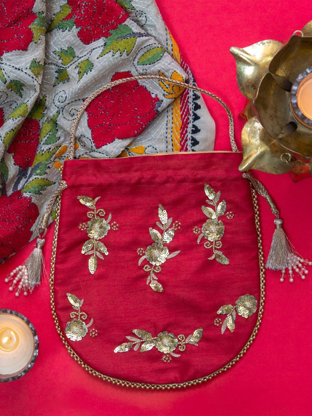 

BandBox Embellished Embroidered Potli Clutch, Red