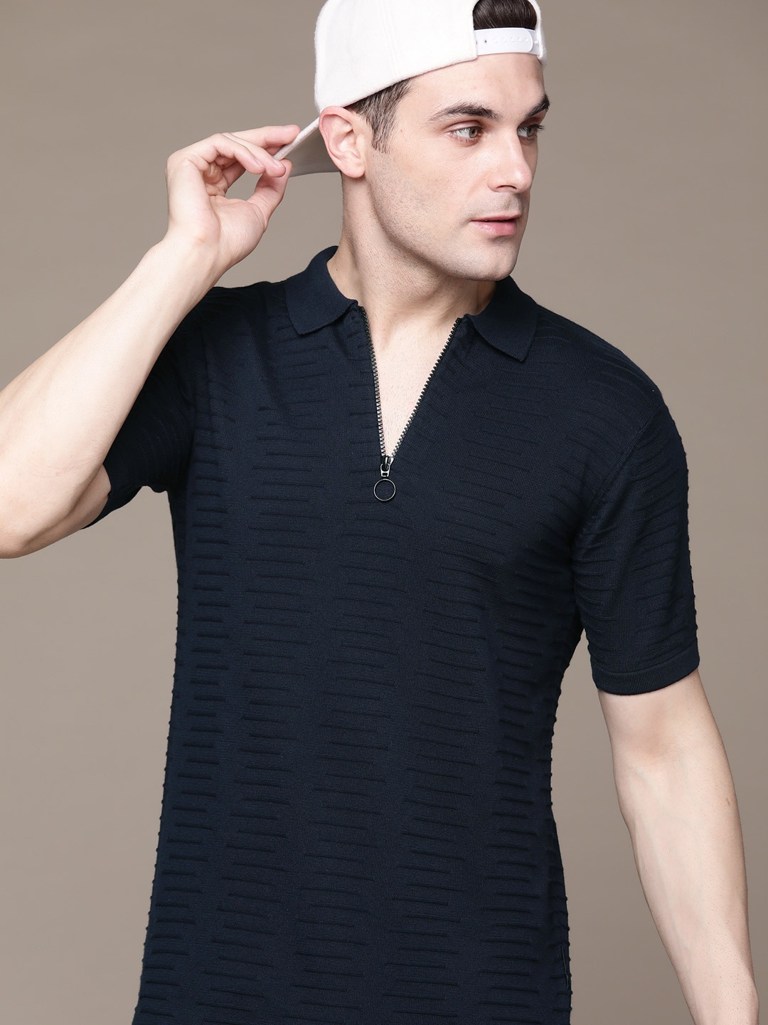 

Roadster Men Polo Collar Indigo Pure Cotton T-shirt, Navy blue