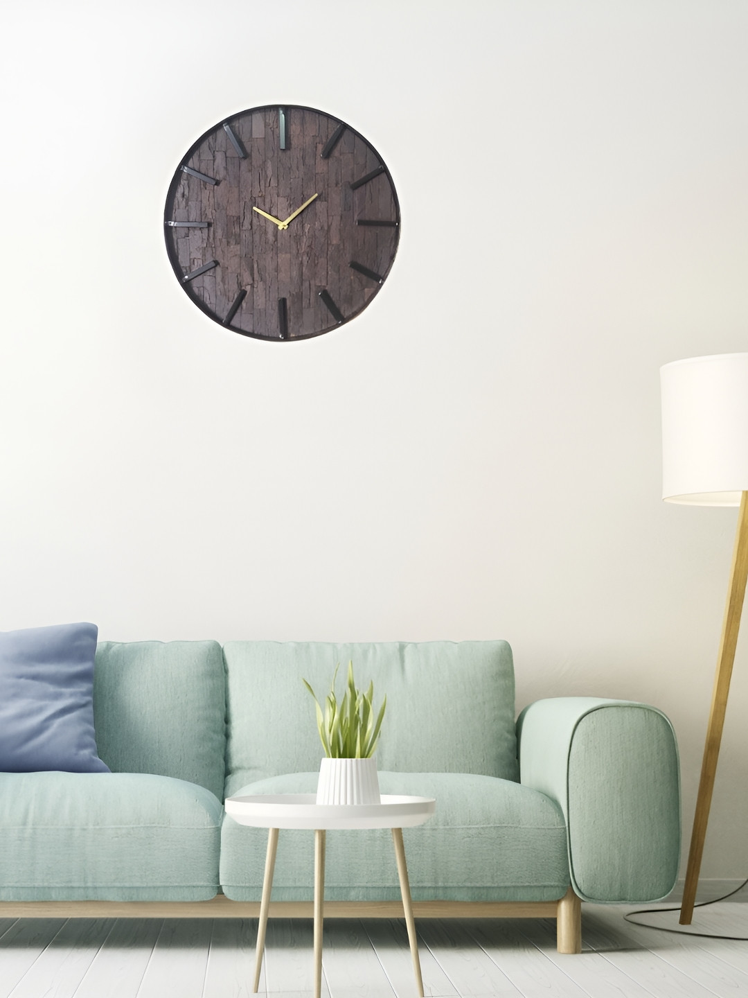 

Craft Smith Brown & Black Embellished Round Analogue Wall Clock