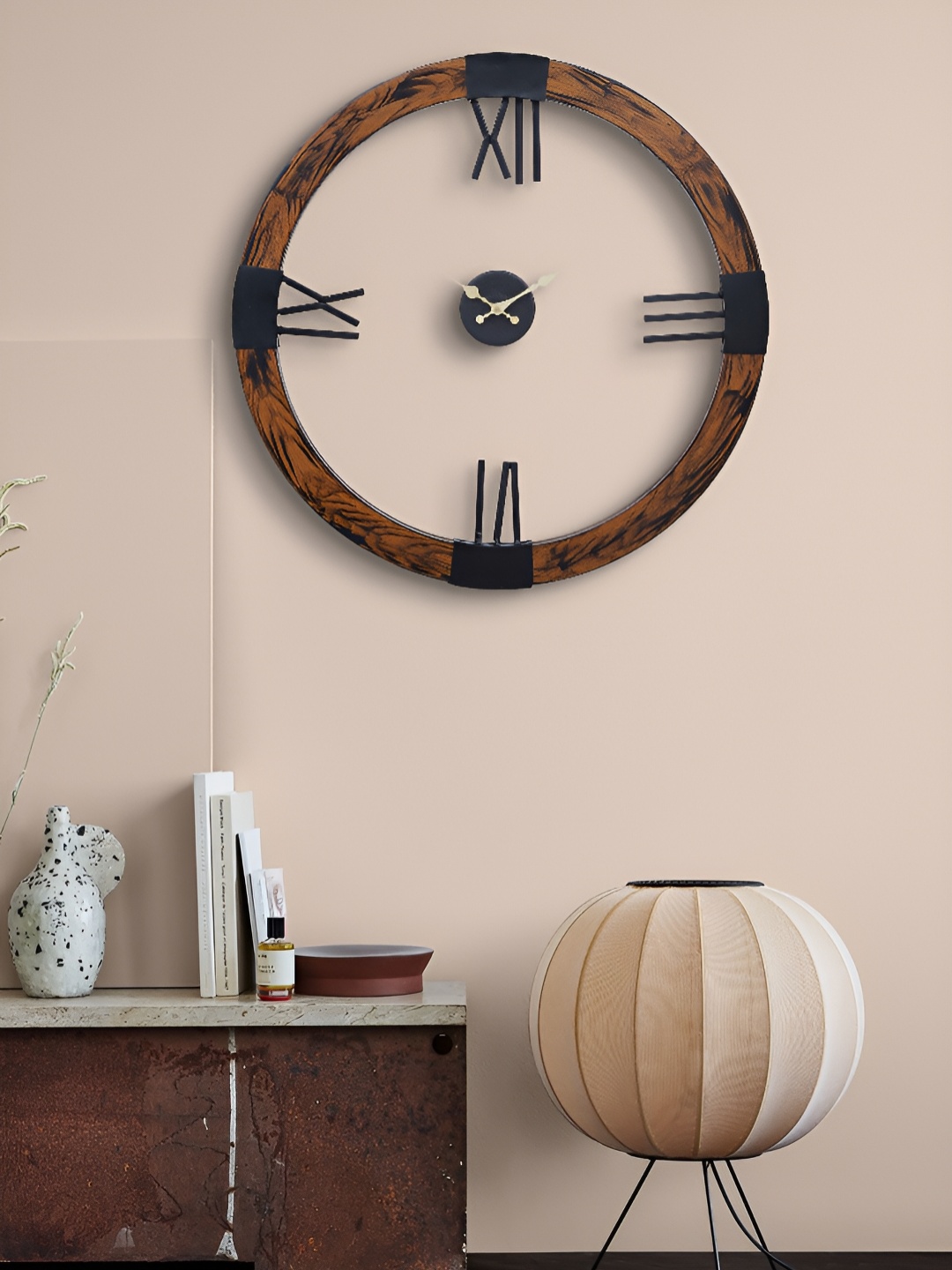 

Craft Smith Brown & Black Round Embellished Contemporary Wooden Wall Clock