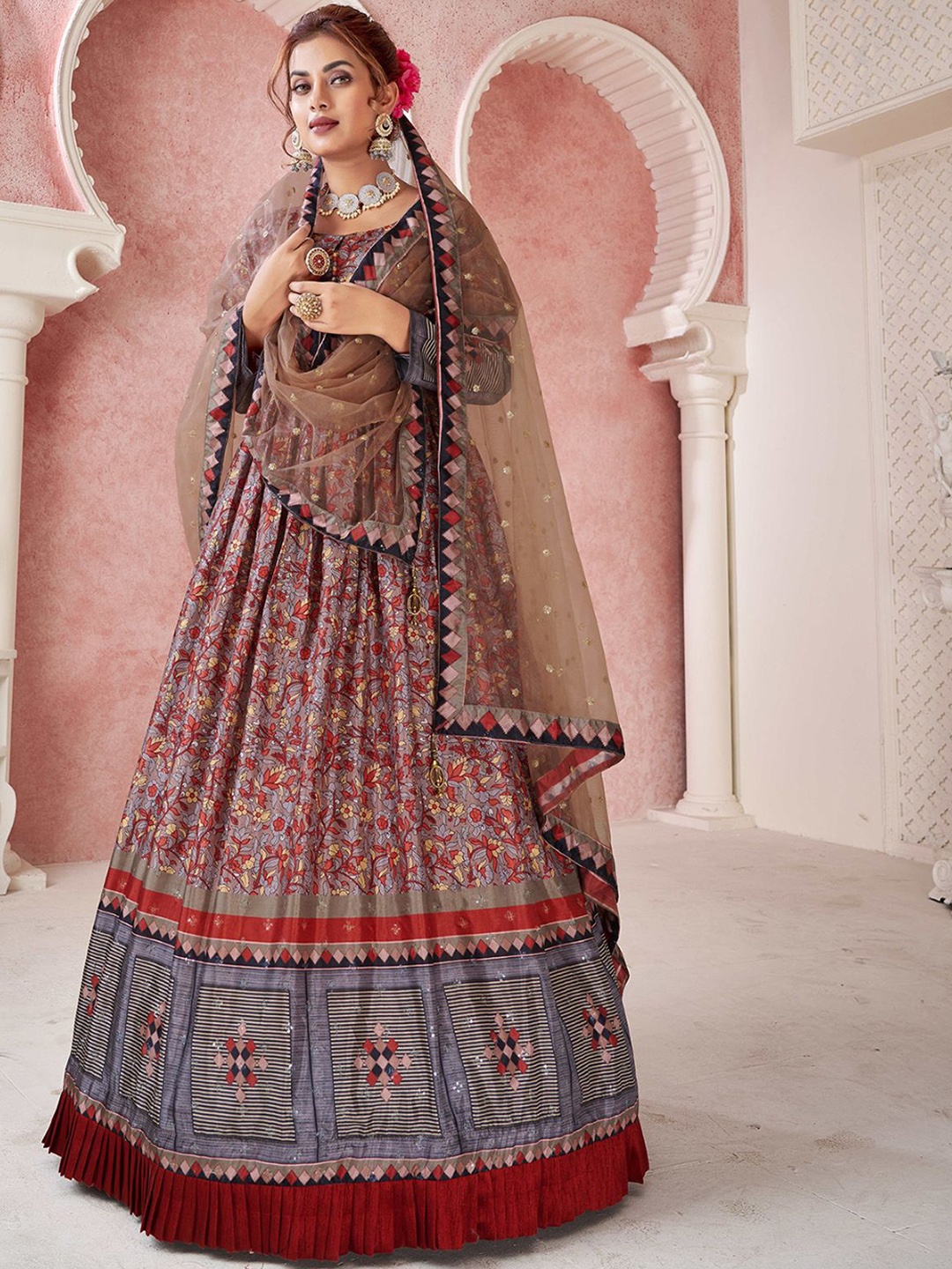 

ODETTE Paisley Yoke Design Layered Kurta with Trousers & Dupatta, Maroon