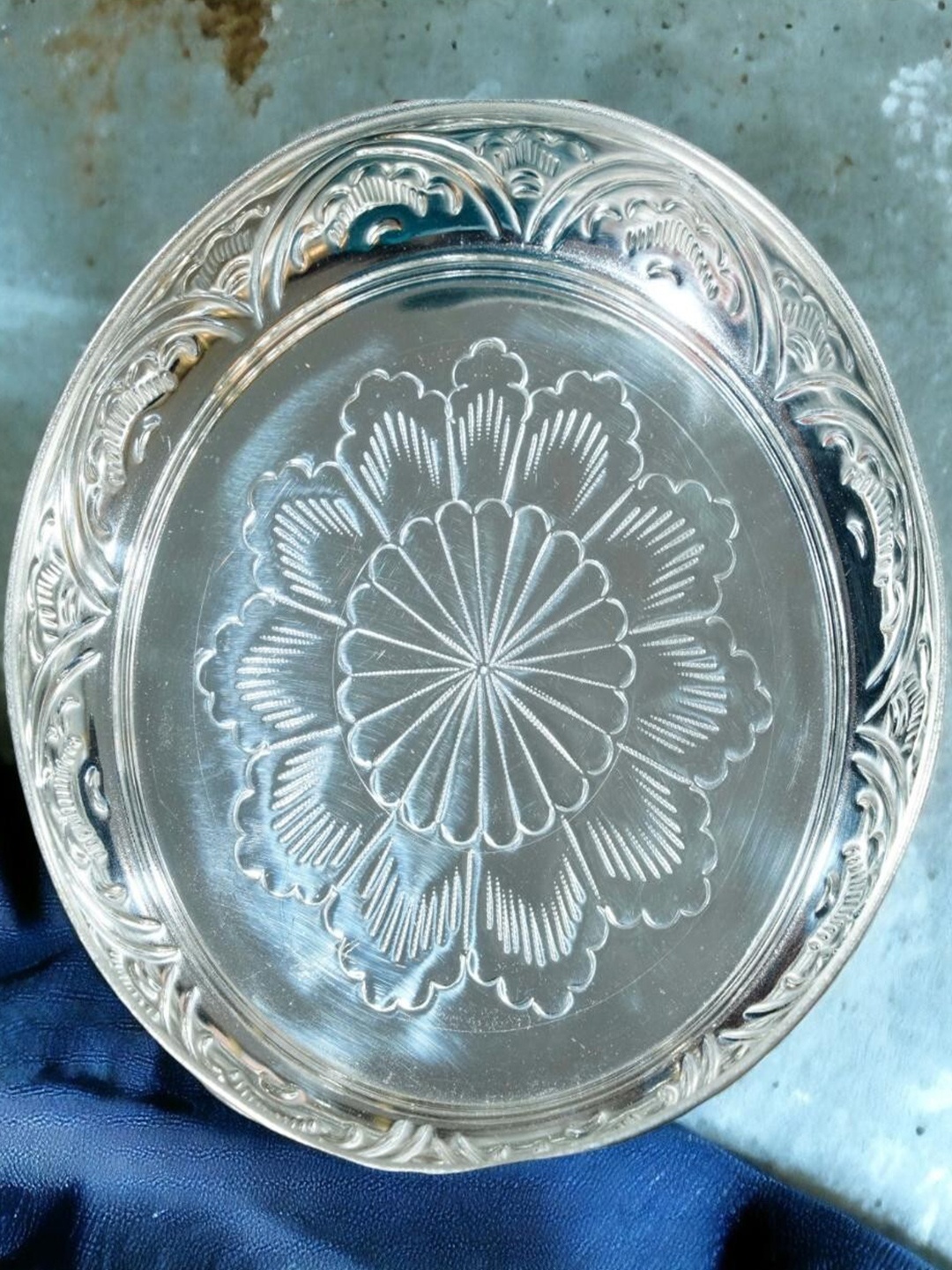 

Sigaram Grey German Silver Floral Designed Plate With Stand