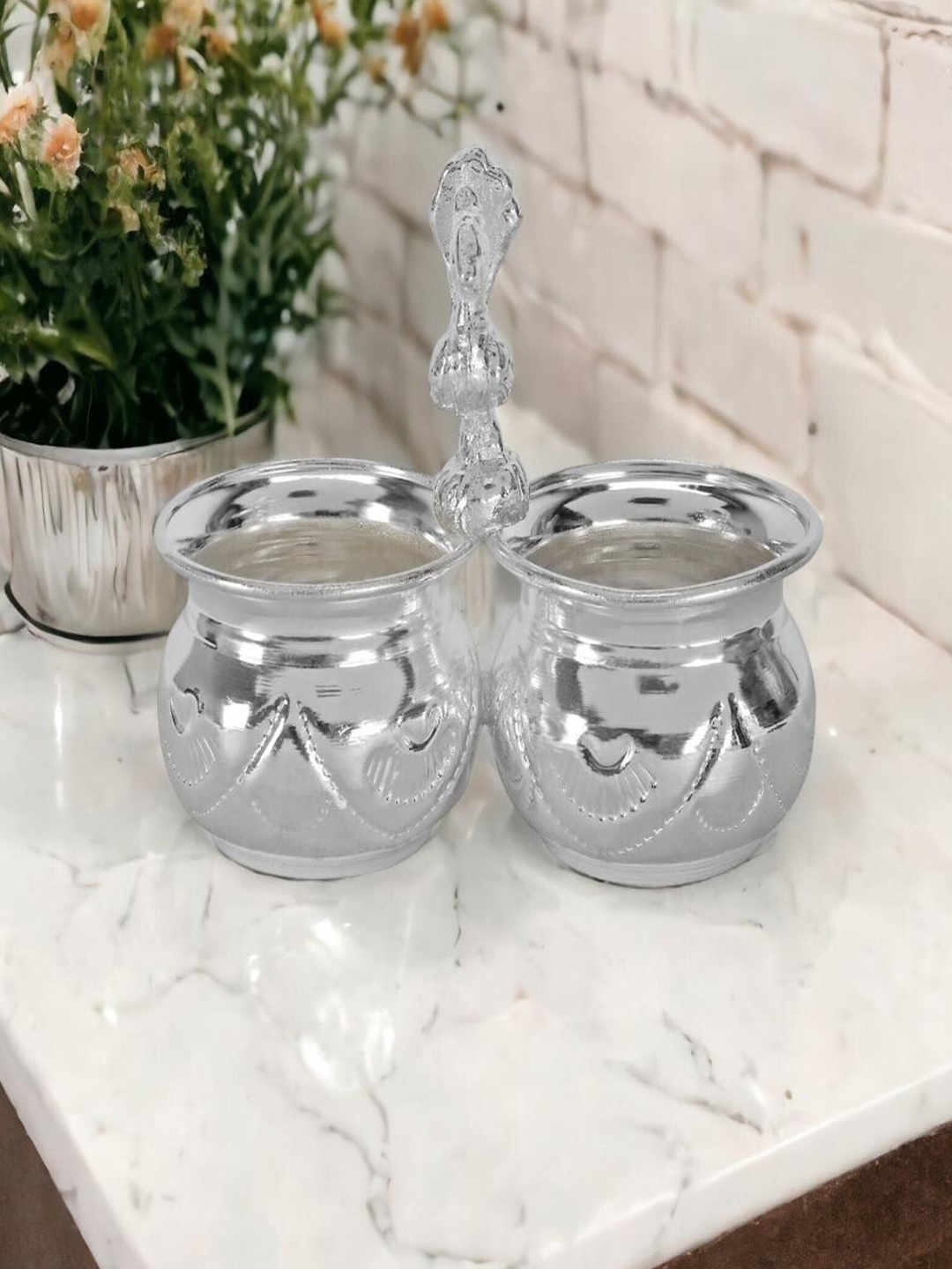 

Sigaram Textured German Silver Panchwala Kum Kum Bharani
