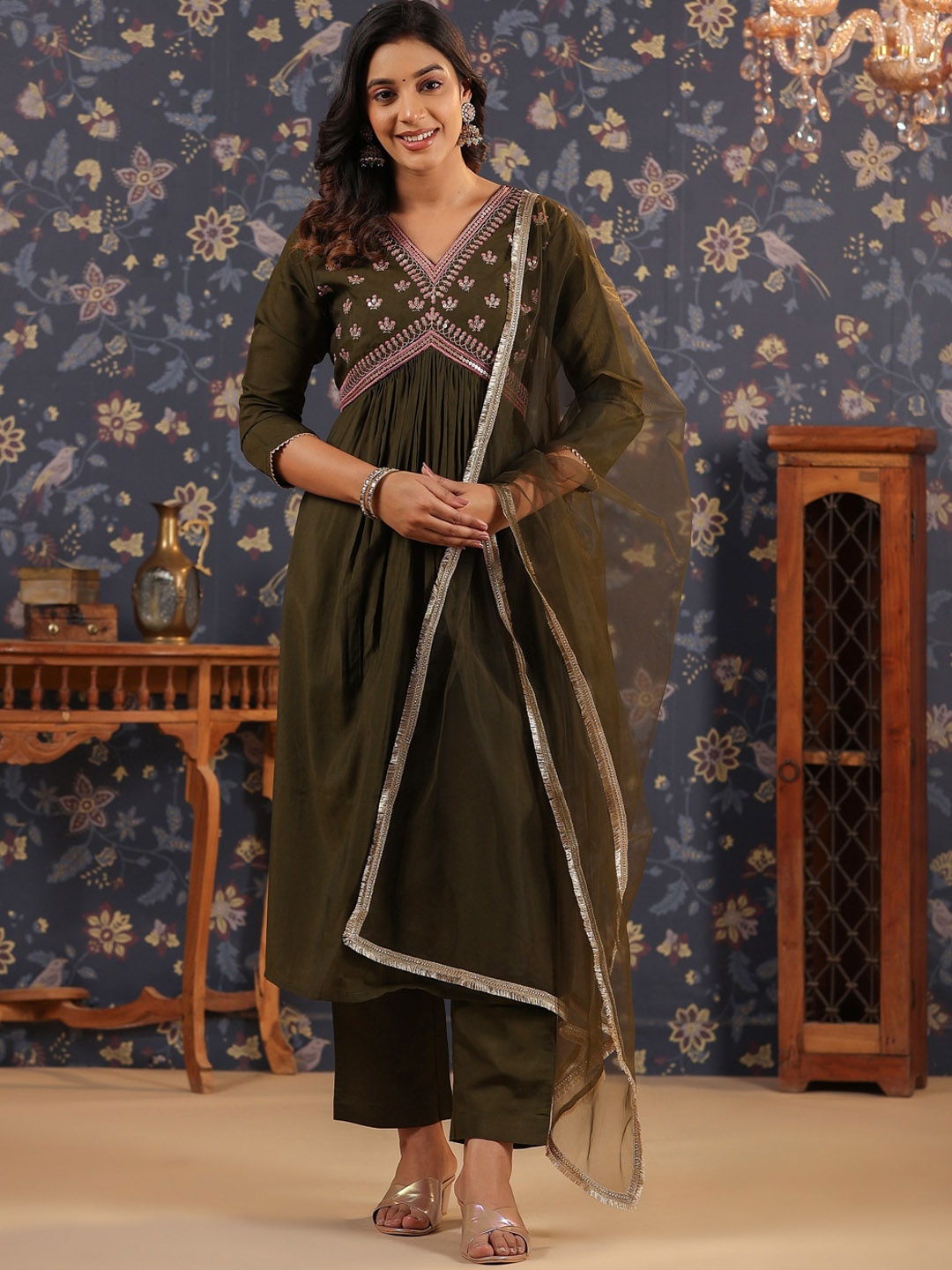 

House of Pataudi Floral Embroidered V-Neck Empire A-Line Kurta & Trousers With Dupatta, Green