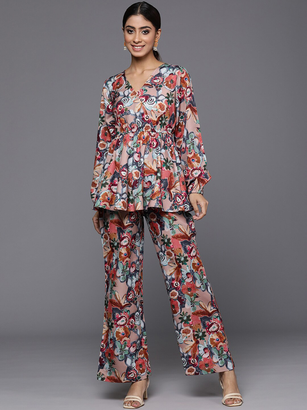 

Varanga Abstract Printed V-Neck Angrakha Tunic With Trousers Co-Ords, Beige