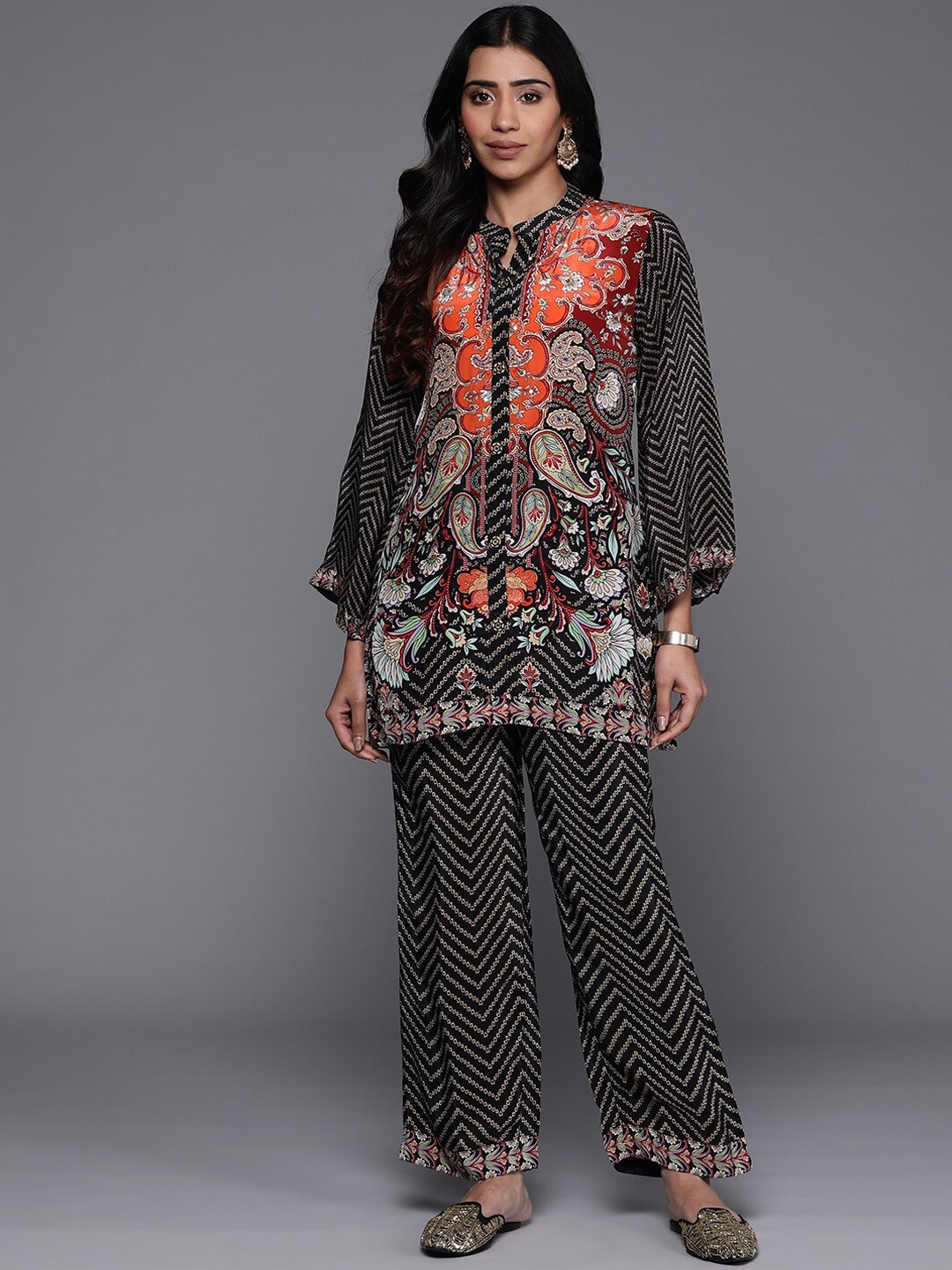 

Varanga Ethnic Motifs Printed Tunic & Trouser, Black