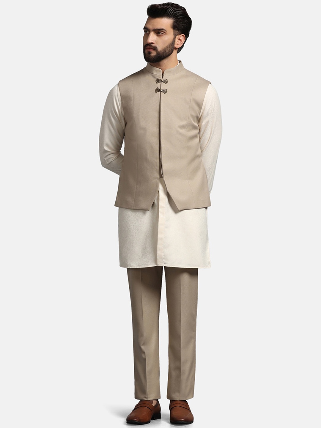 

Blackberrys Self-Design Kurta With Trouser & Nehru Jacket, Gold