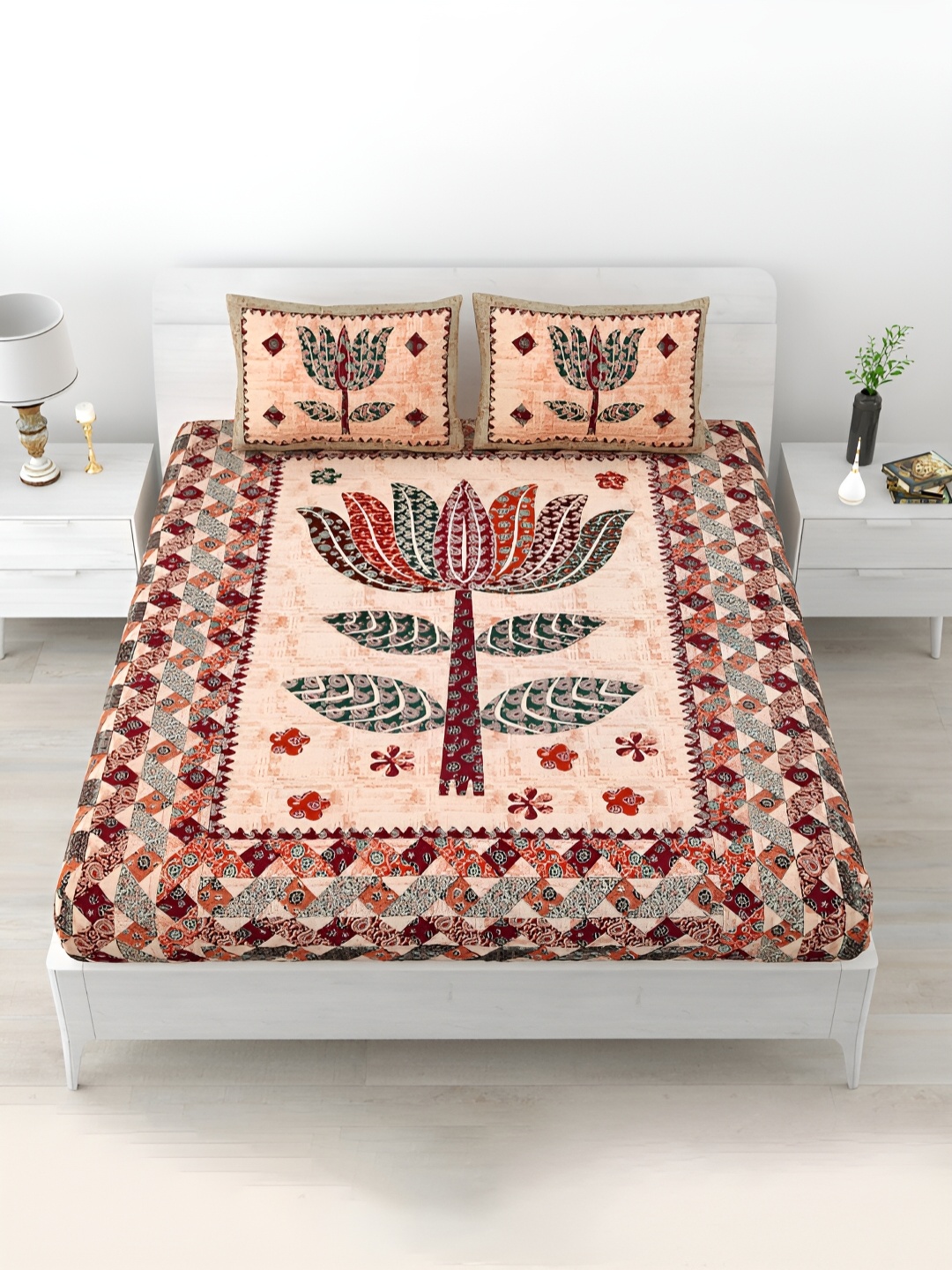 

POORAK Maroon & Beige Ethnic Motifs Cotton 104 TC Queen Bedsheet With 2 Pillow Covers