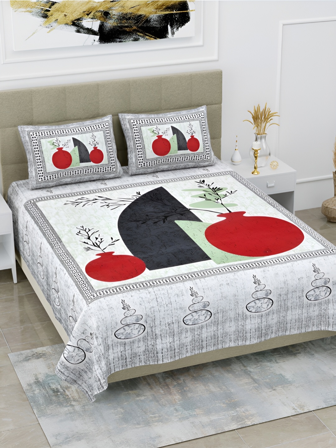 

POORAK Red & Green Geometric 104 TC Cotton Queen Bedsheet Set