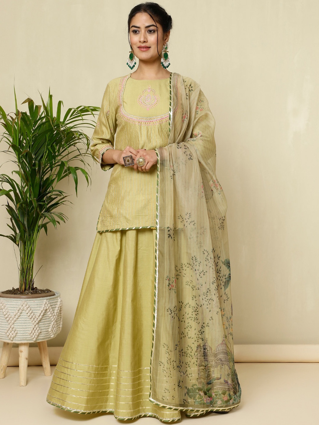 

Jaipur Kurti Ethnic Motifs Embroidered Chanderi Silk Kurta with Skirt & With Dupatta, Green