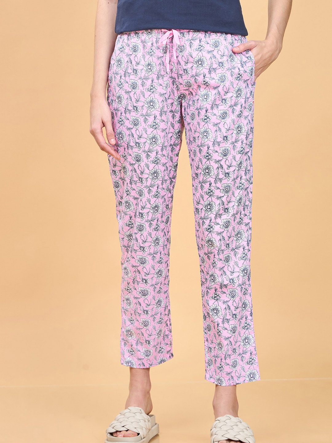 

Enamor Women Printed Relaxed Fit Pure Cotton Lounge Pants, Pink