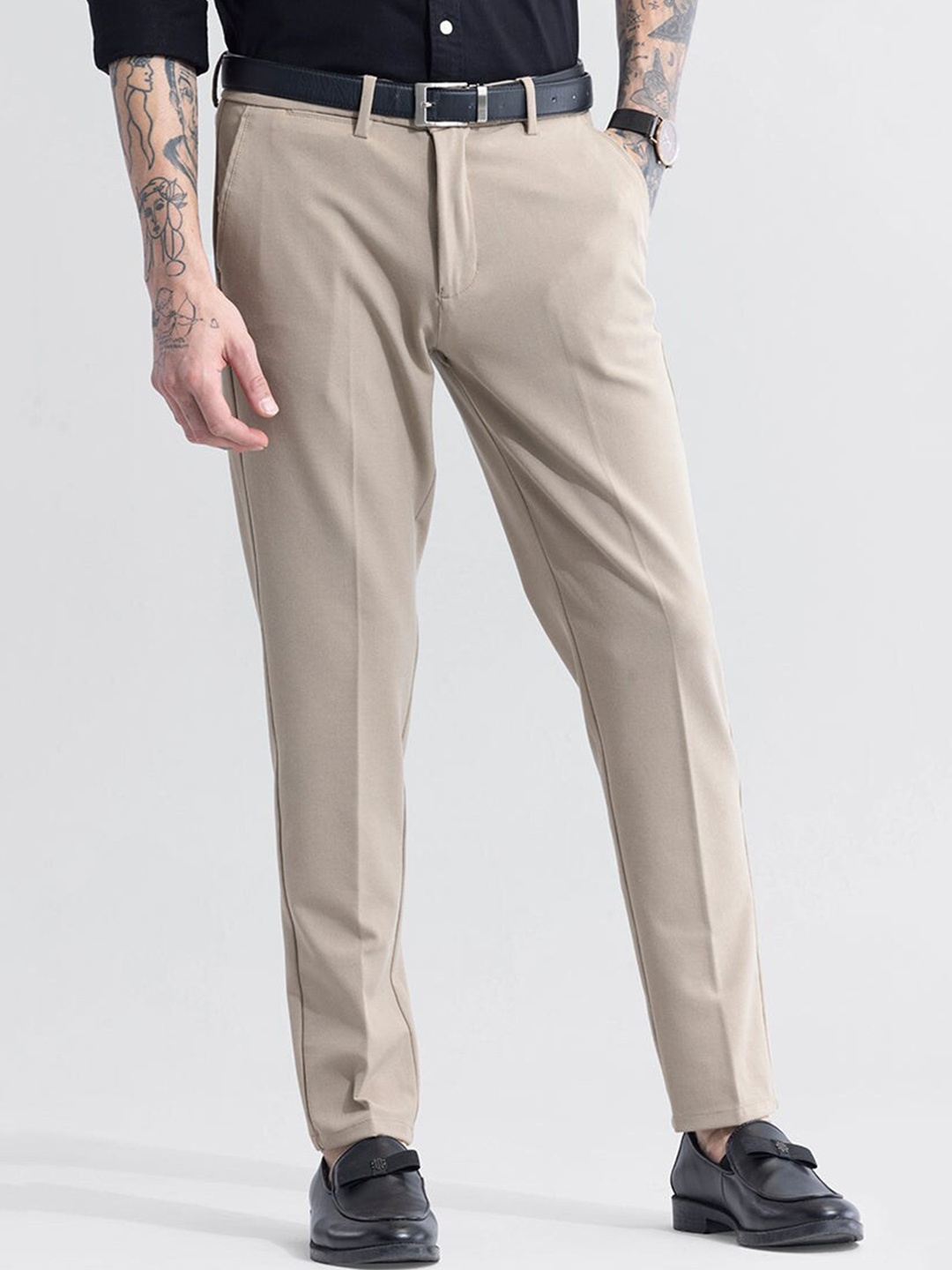 

Snitch Men Cream Smart Slim Fit Mid-Rise Cotton Trouser