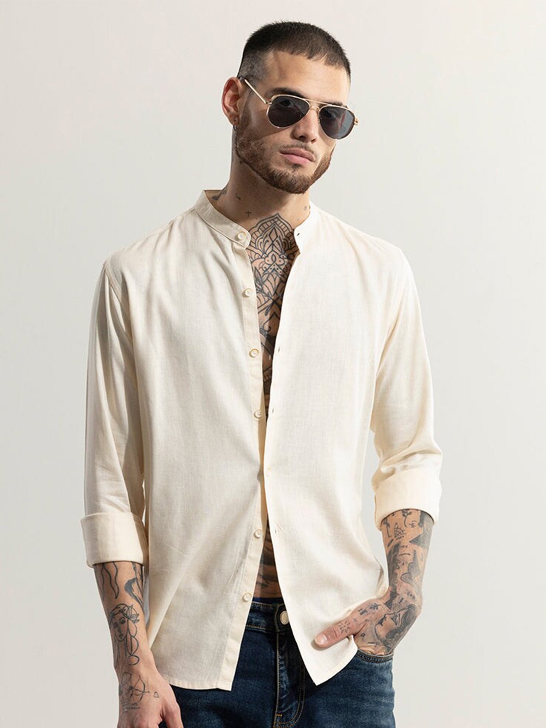 

Snitch Cream Classic Slim Fit Opaque Cotton Casual Shirt