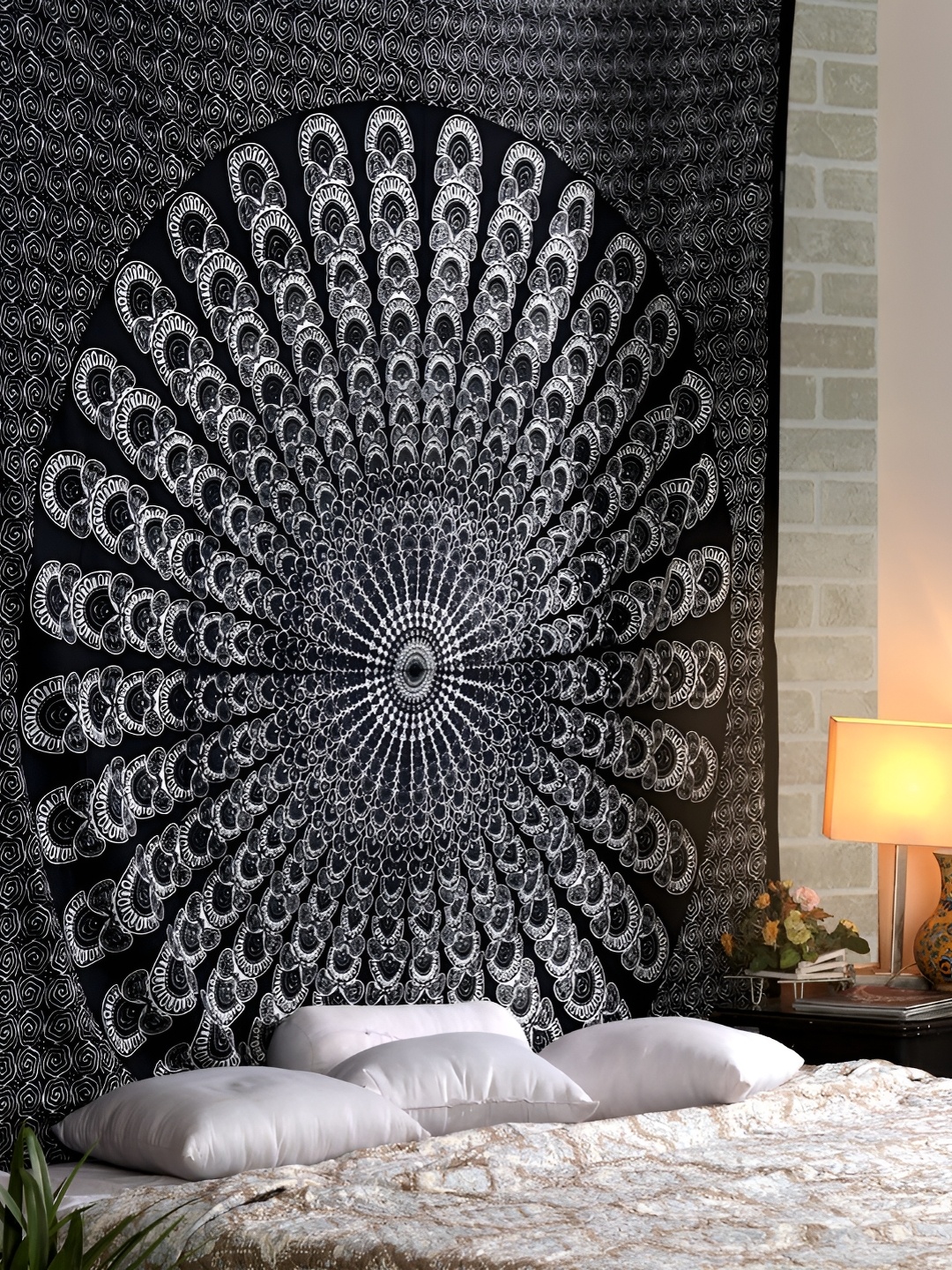 

dravy handicrafts Black & White Printed Cotton Tapestry