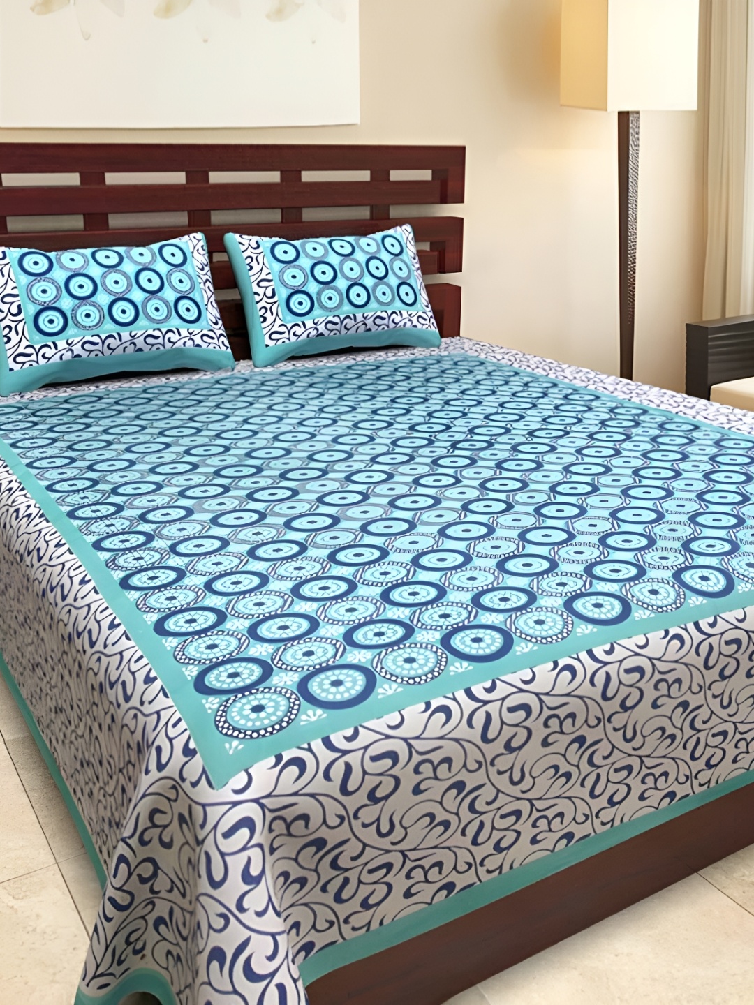 

Sohibe Blue & white Abstract Cotton 144 TC 2 King Bedsheet with 2 Pillow Covers
