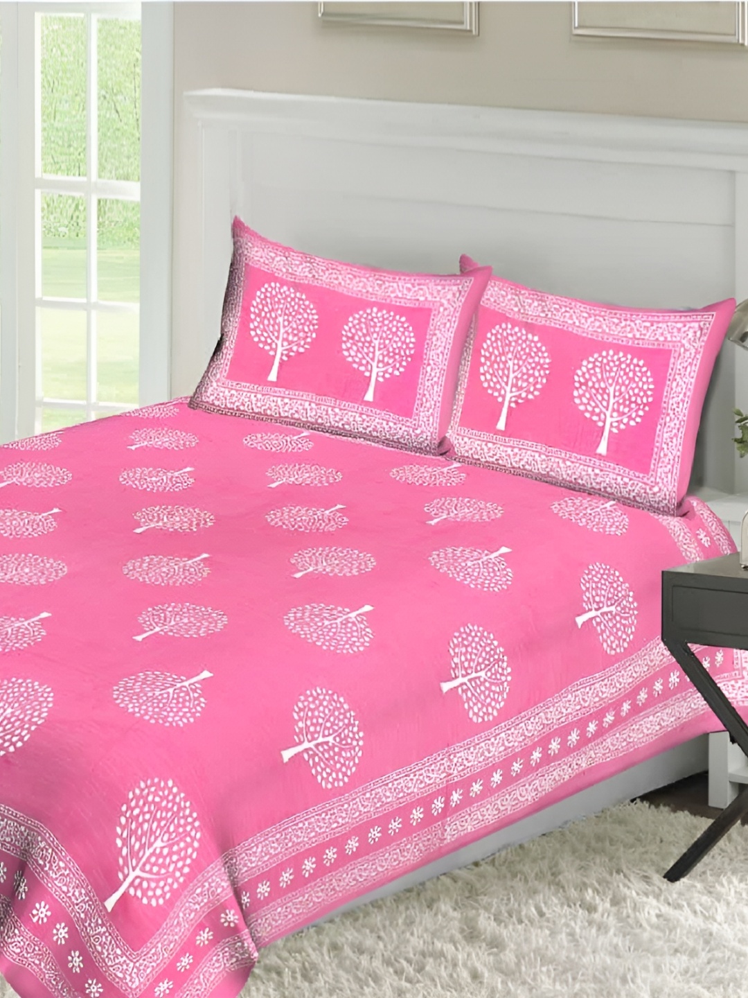 

Sohibe Pink White Floral 144 TC Cotton King Bedsheet With 1 Pillow Cover