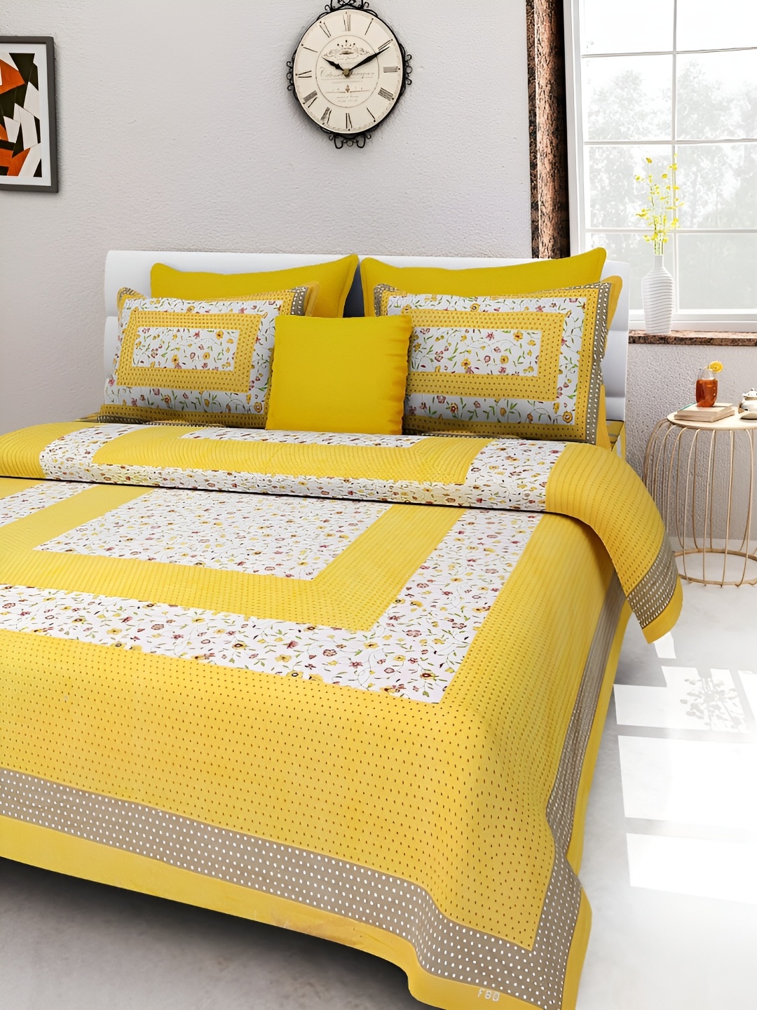 

Sohibe Multicoloured 120 TC King Bedsheet with 1 Pillow Covers, Multi