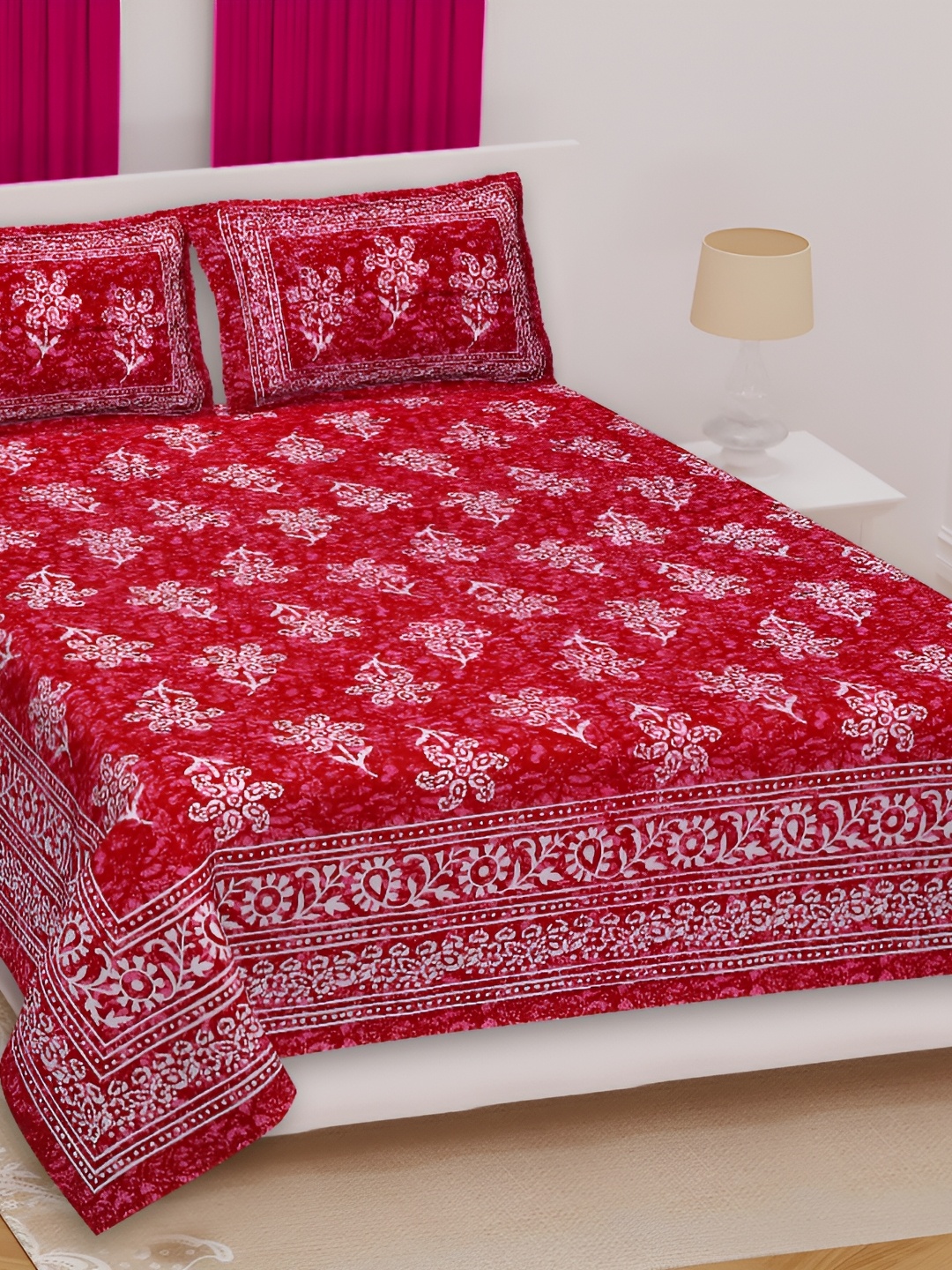 

Sohibe Maroon & White Ethnic Motifs Cotton 210 TC King Bedsheet with 1 Pillow Covers