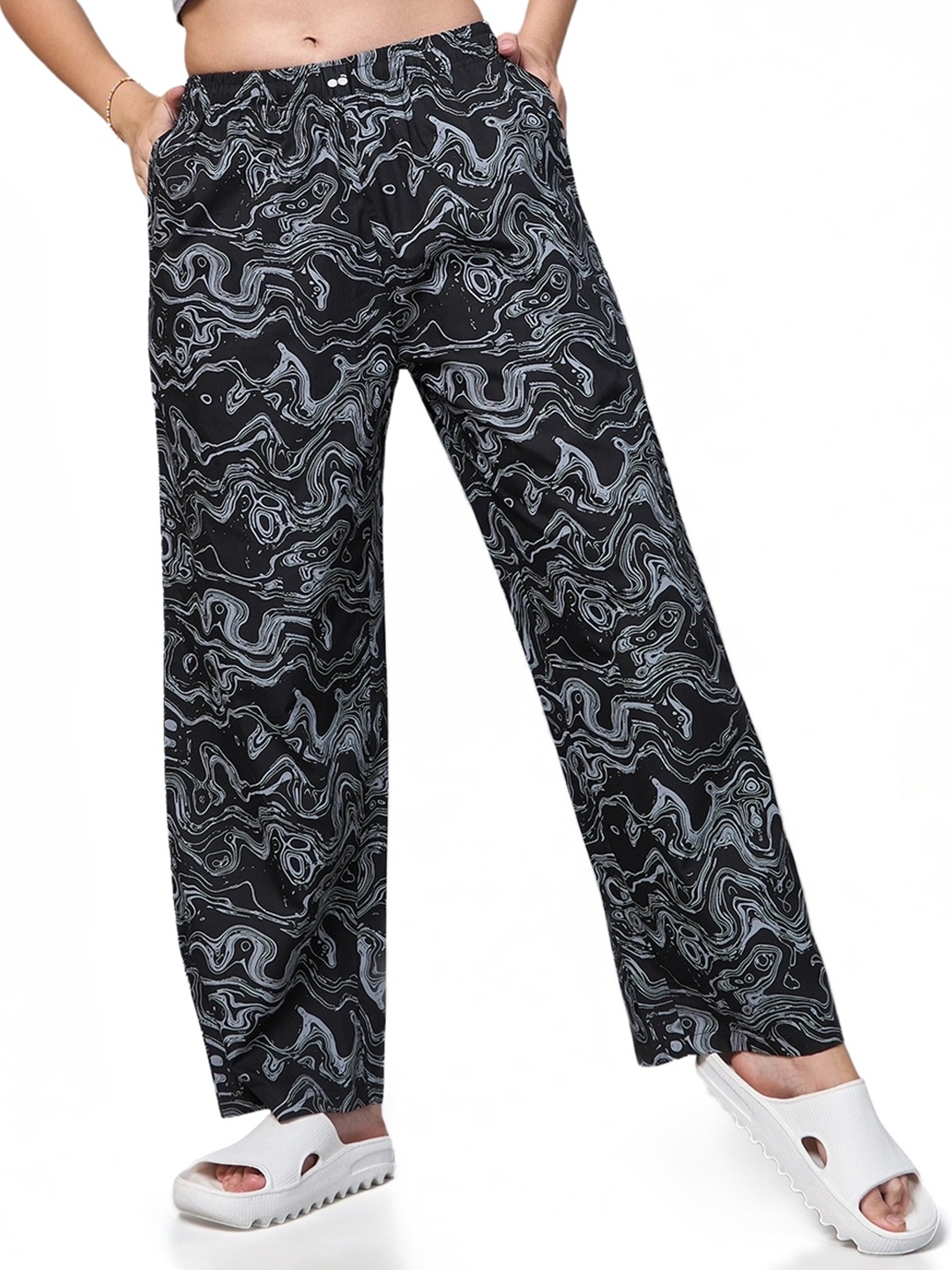 

Bewakoof Women All Over Printed Wide Leg Pyjamas, Black