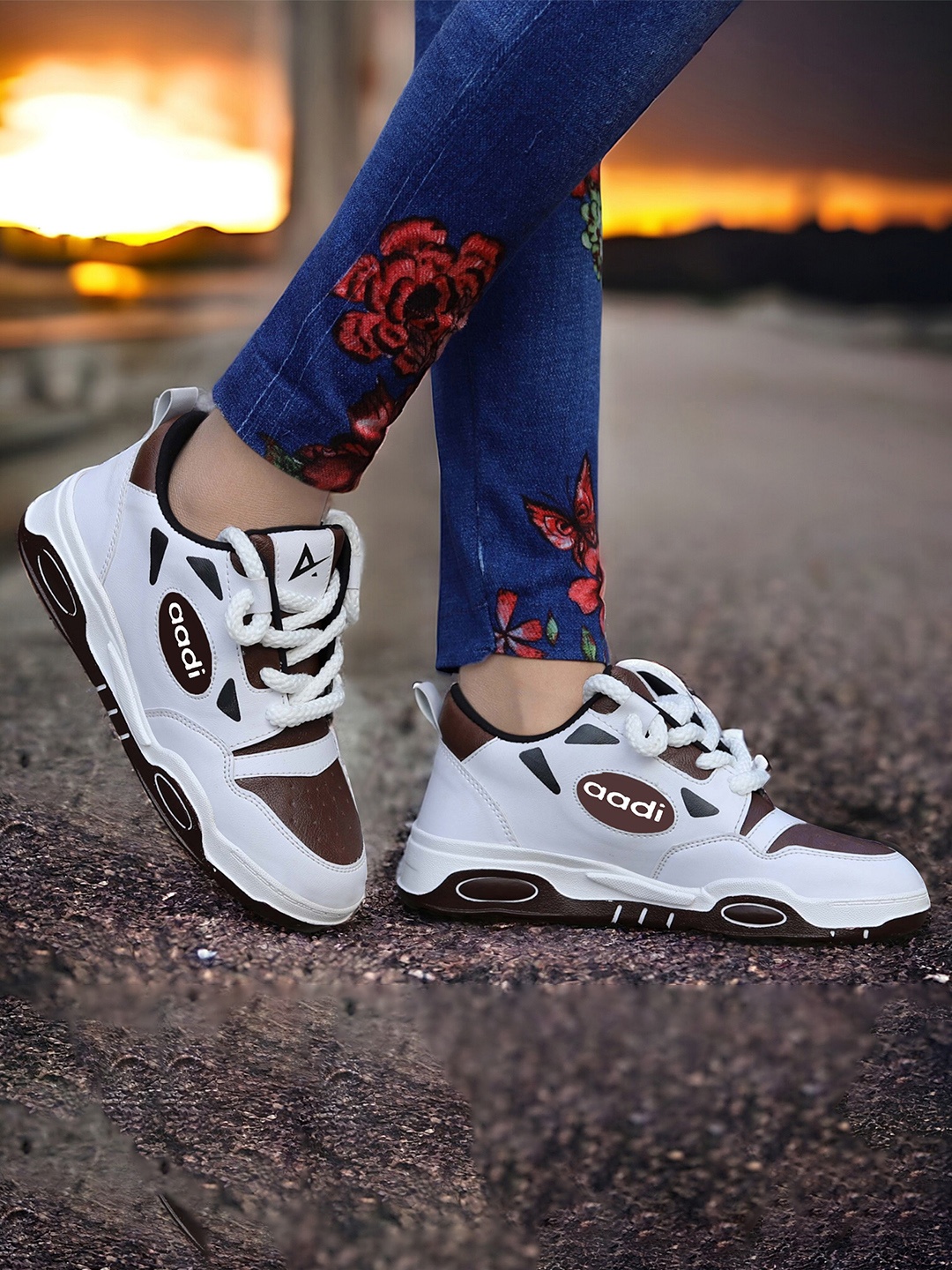 

aadi Women Colourblocked Round Toe Lightweight Sneakers, White