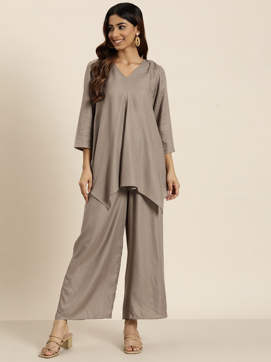 

HERE&NOW Women Self Design Co-Ords, Beige