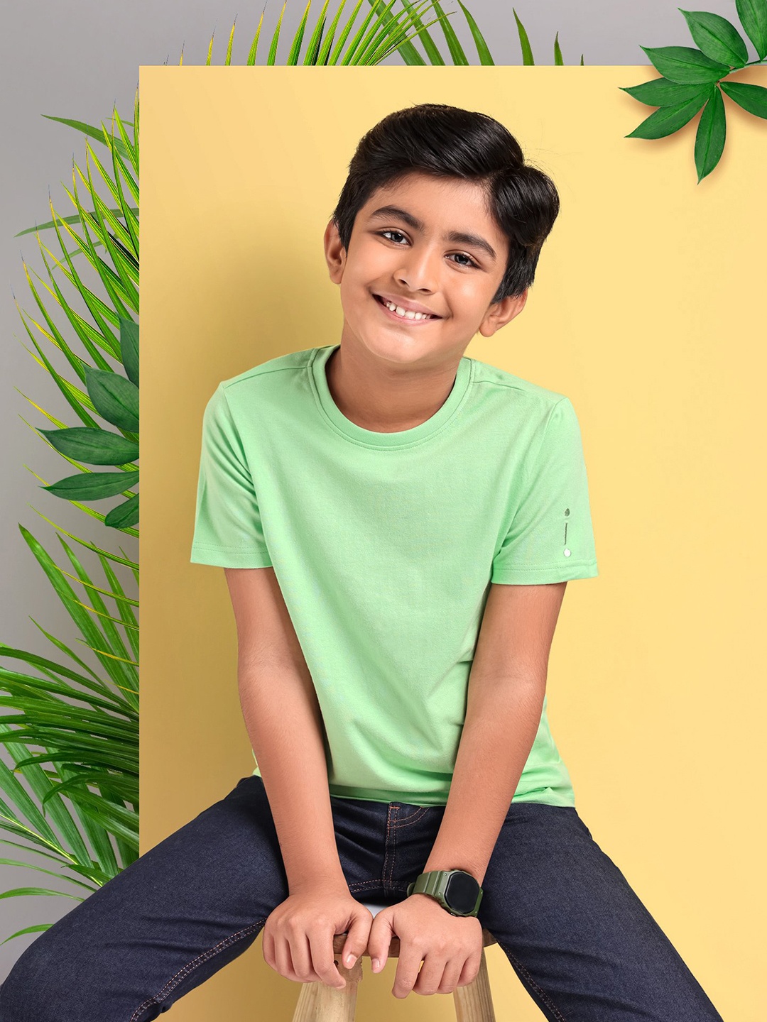 

ARIAS By LARA DUTTA Boys Round Neck Short Sleeves Casual T-shirt, Green