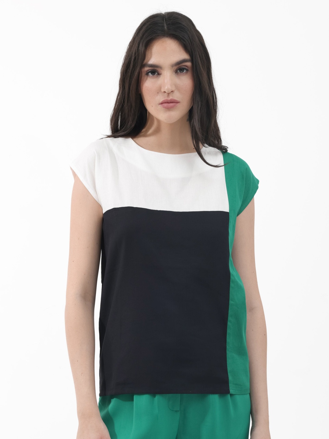 

RAREISM Colourblocked Extended Sleeves Cotton Top, Black