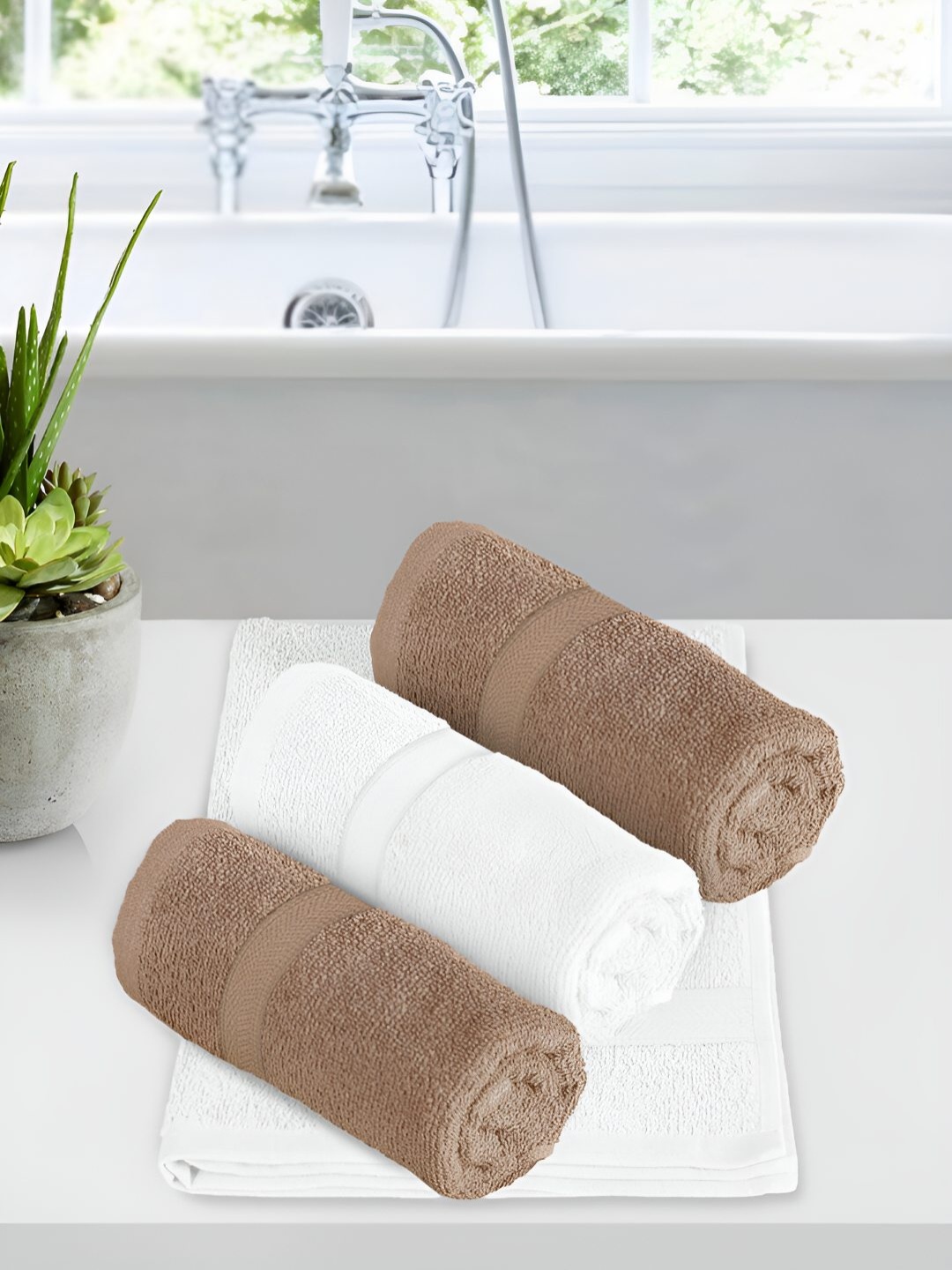 

Story@home White & Beige 4 Pieces Cotton 550 GSM Hand Towels