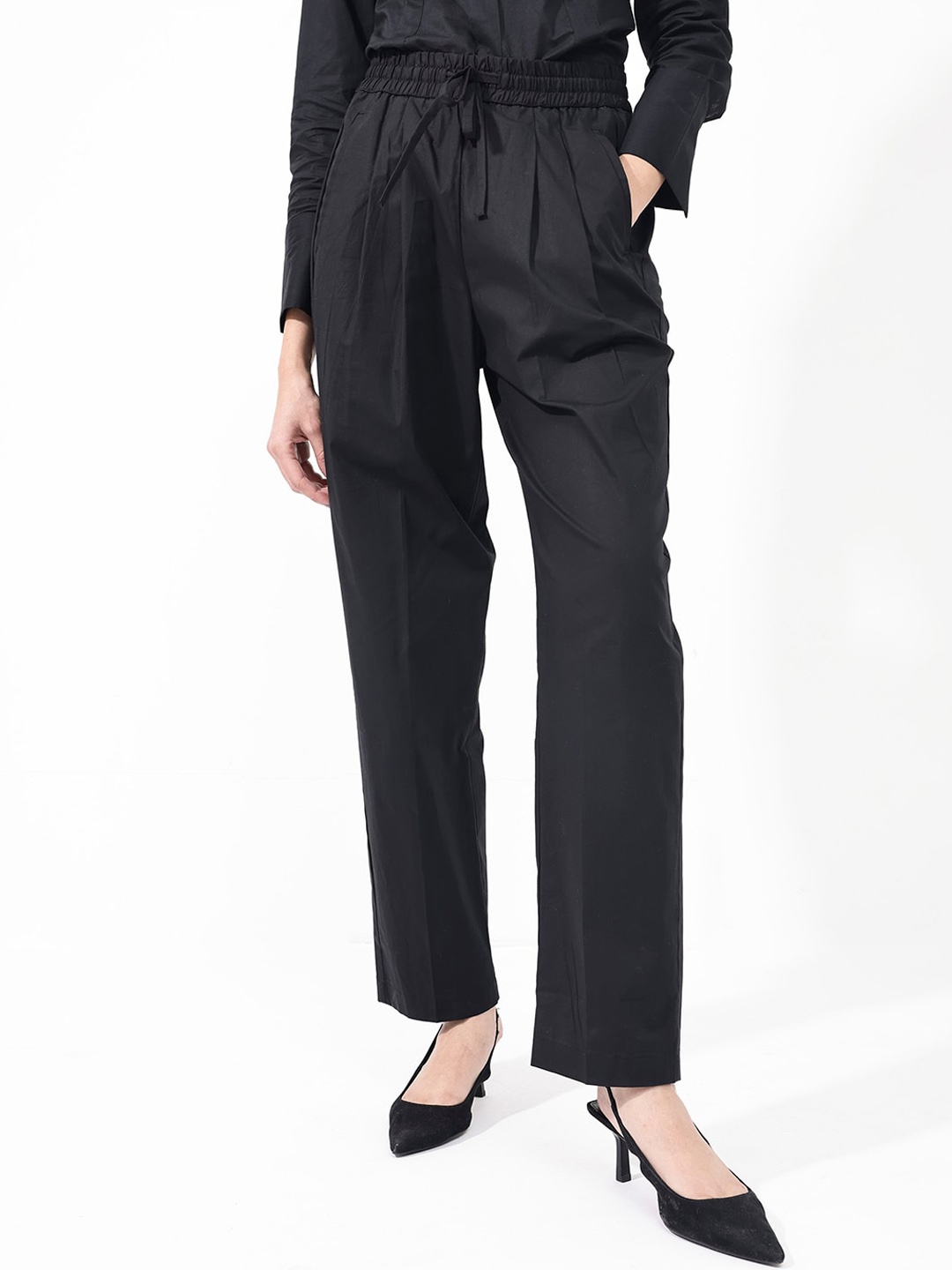 

RAREISM Women Regular Fit High-Rise Cotton Pleated Trousers, Black