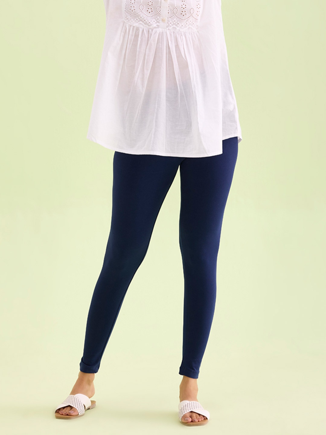 

Go Colors Plus Size Ankle Length Leggings, Navy blue