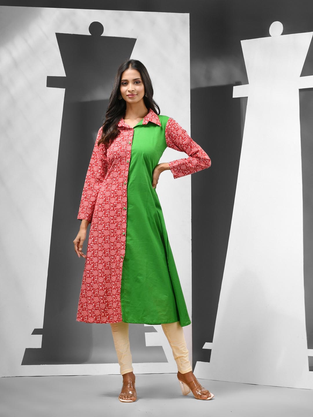 

Charukriti Colourblocked Shirt Collar A-line Kurta, Green