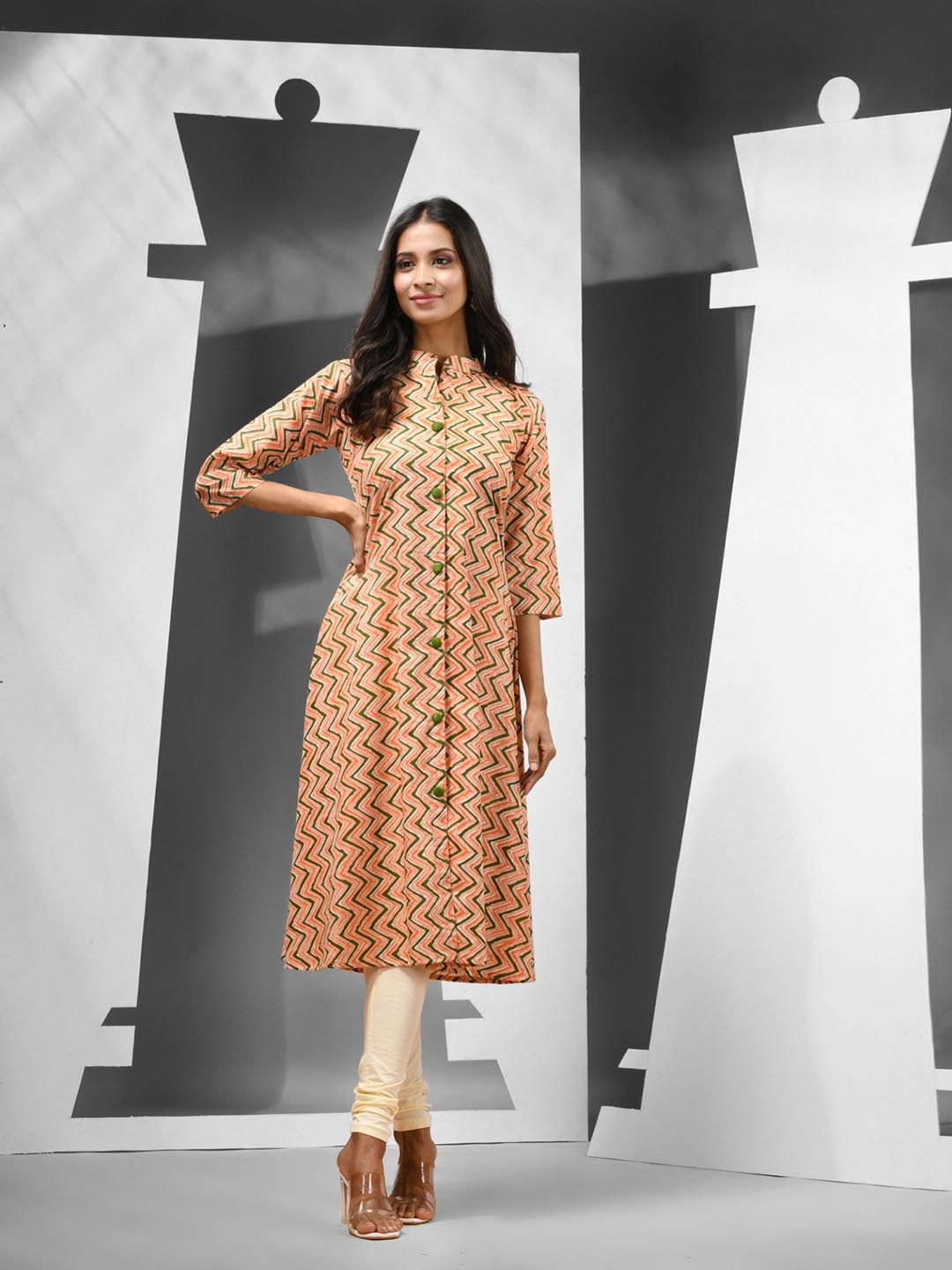 

Charukriti Geometric Printed Mandarin Collar Cotton A-line Kurta, Orange