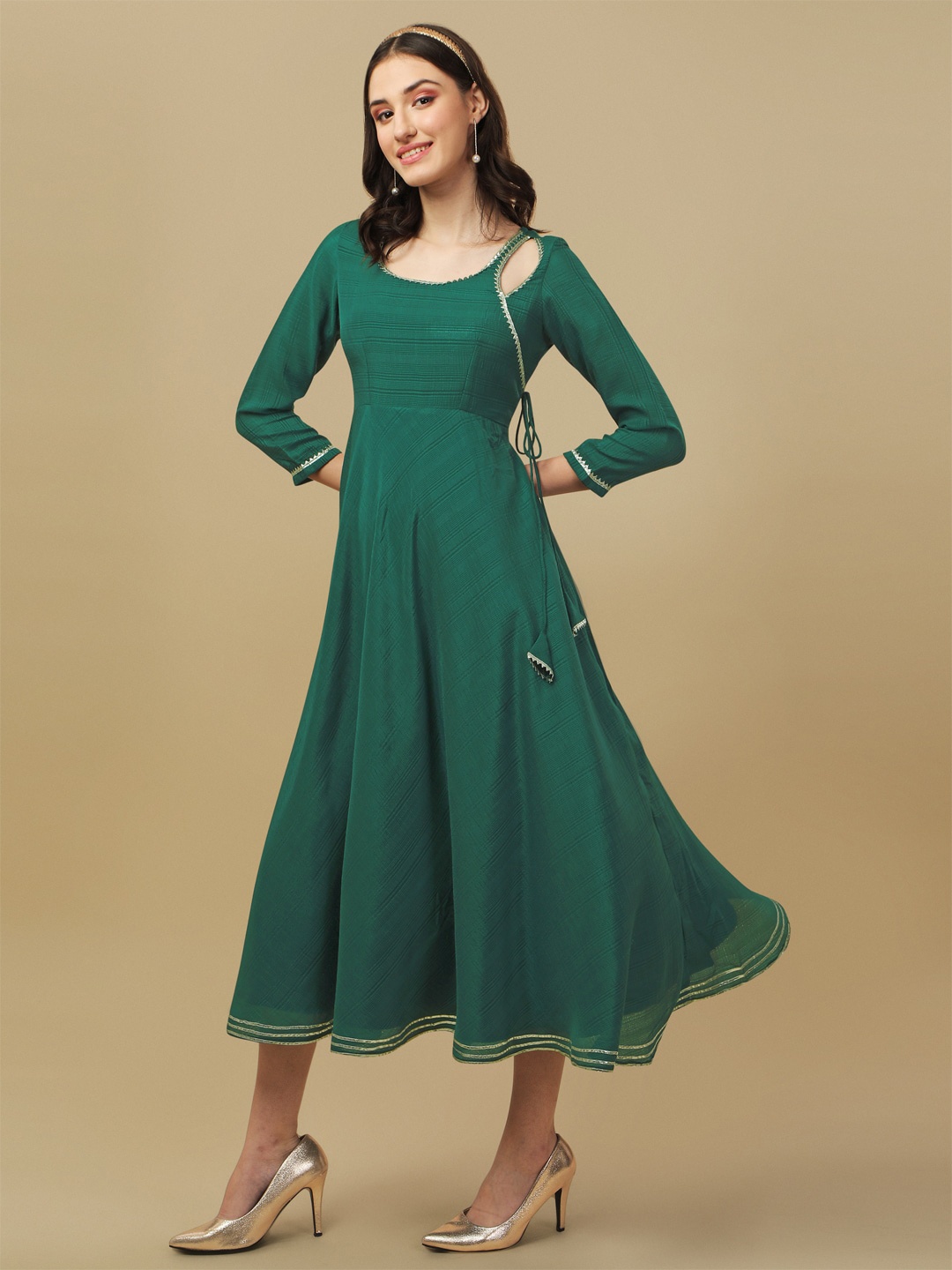 

KALINI Round Neck Fit & Flare Cut-Outs Midi Dress, Green