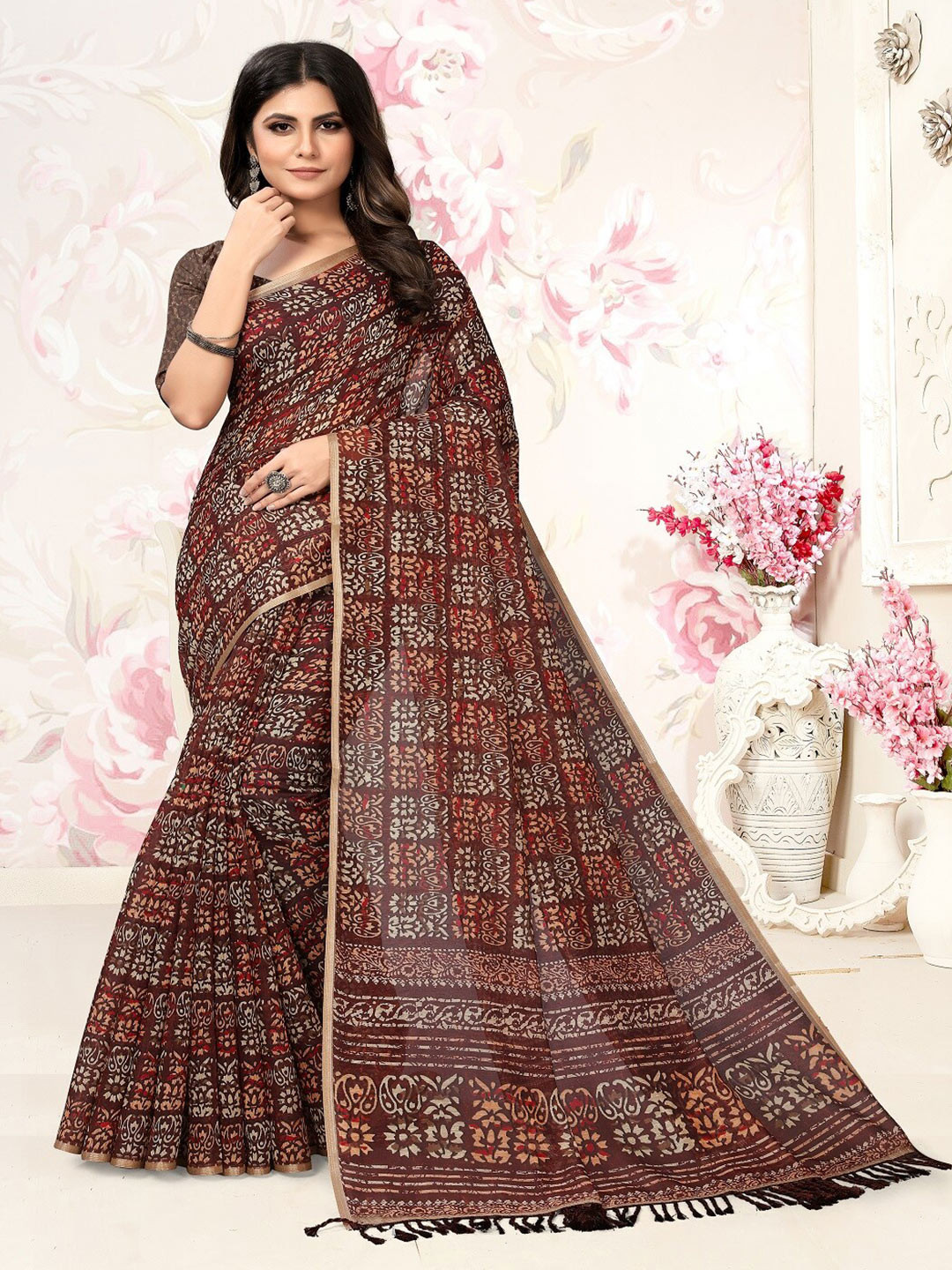 

ARYZE Ethnic Motifs Printed Zari Saree, Brown