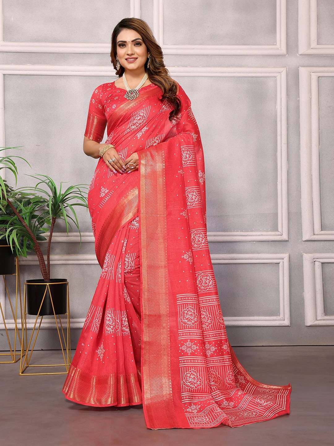 

Hema silk mills Floral Printed Zari Banarasi Saree, Pink