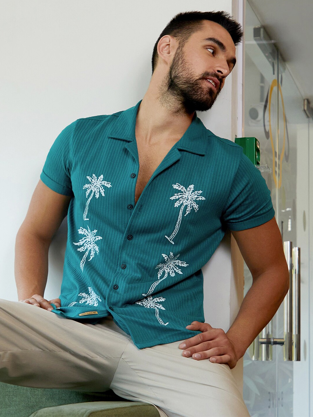 

Campus Sutra Palm Tree Knit Shirt, Blue