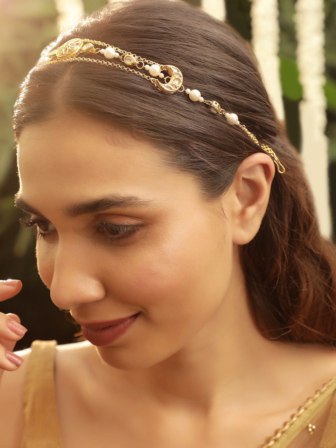 

Rubans 22 KT Gold-Plated Kundan-Studded Pearl-Beaded Crescent Sheeshphool