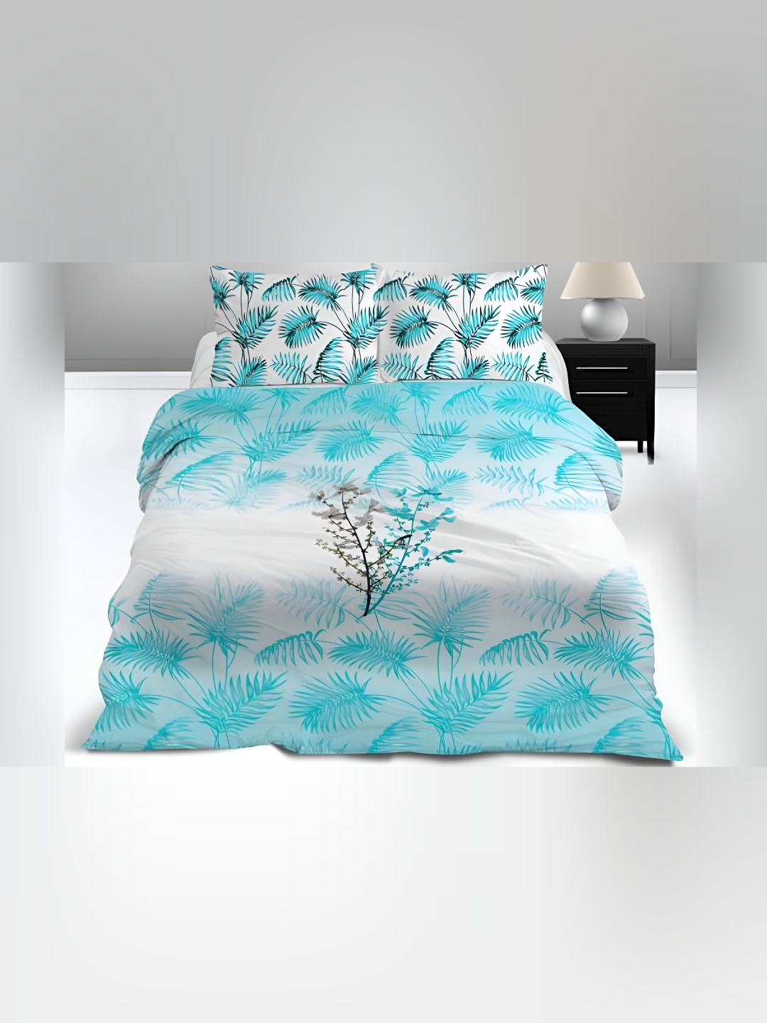 

Signature Blue & White Floral King Bedsheet with 2 Pillow Covers