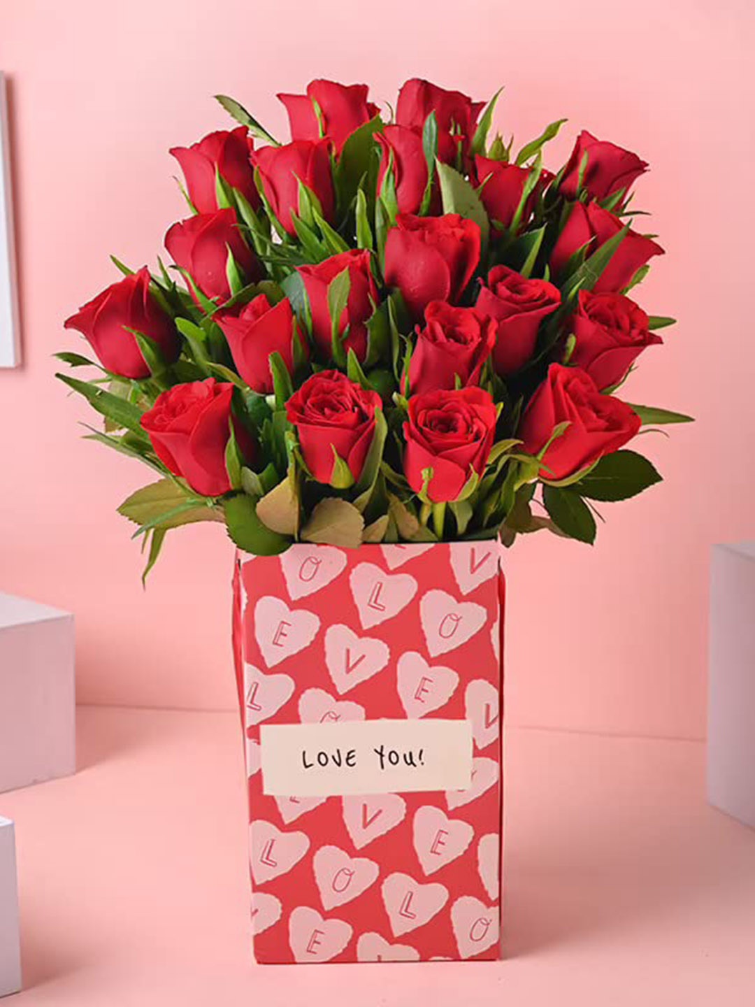 

Floweraura Red 18 Pieces Live Roses Flowers Bouquet In Paper Box