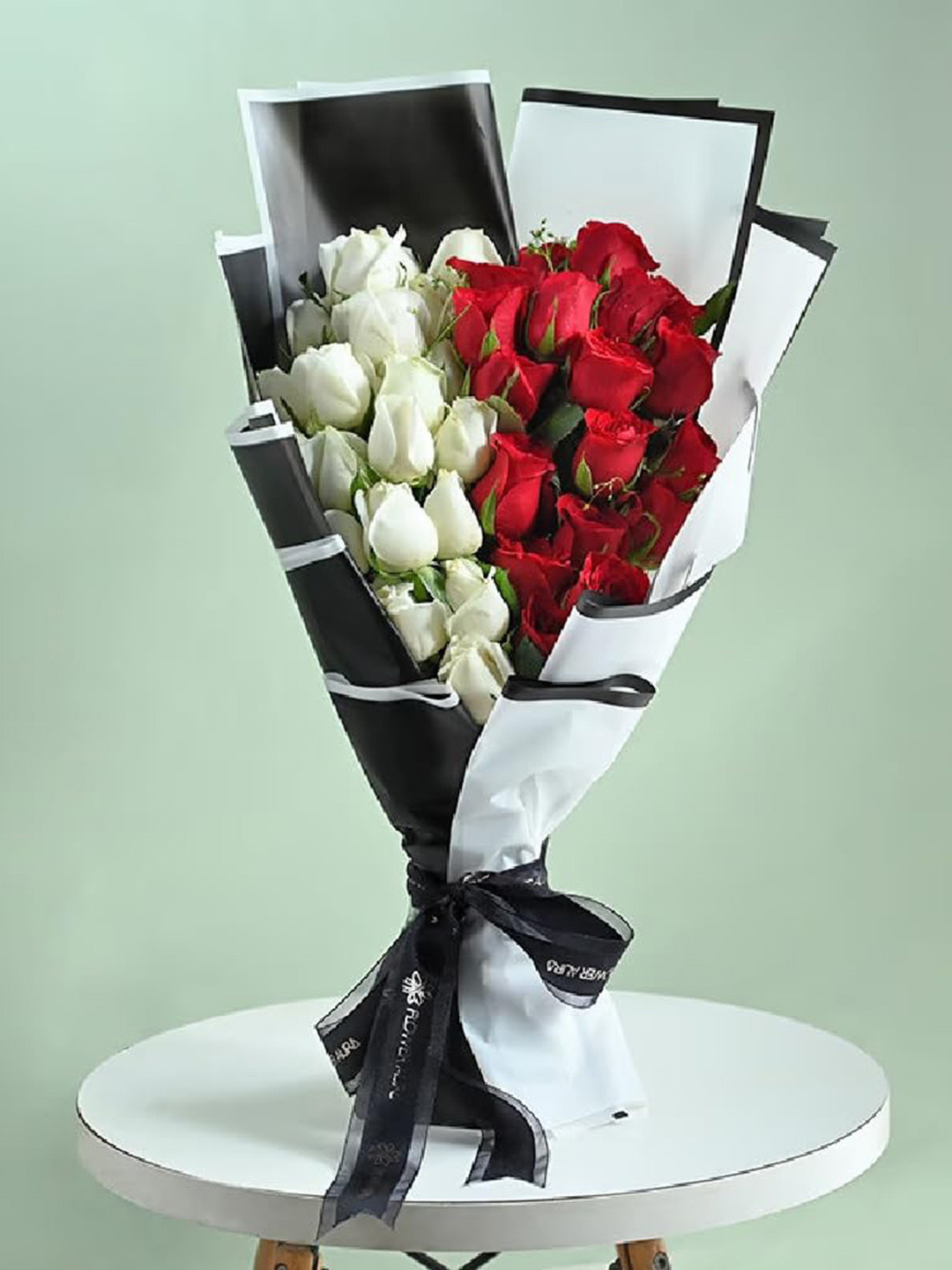 

Floweraura 15 Red & 15 White Live Roses Flower Bouquet With Wrapping Paper