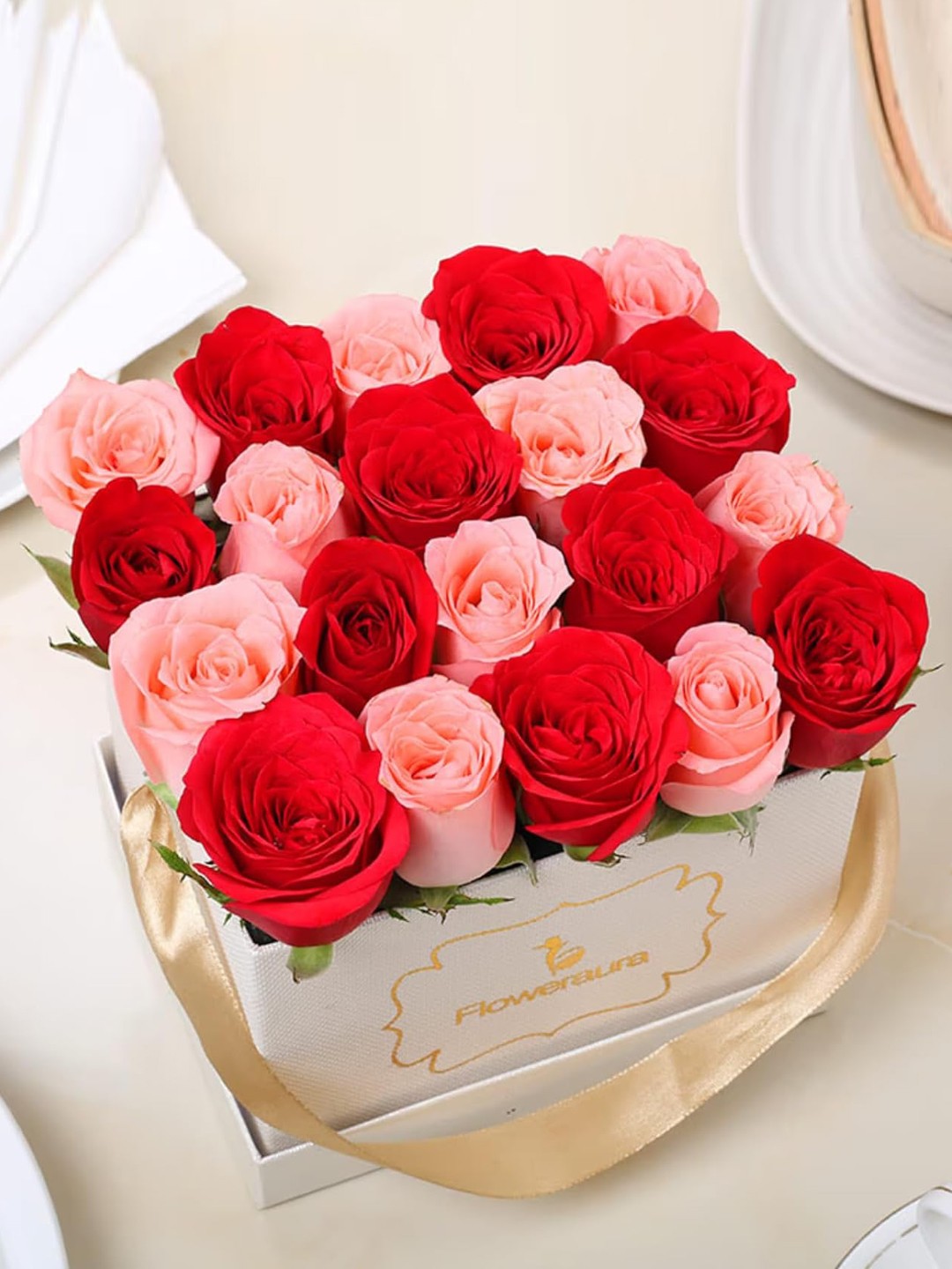 

Floweraura Red & Pink 20 Pieces Mixed Fresh Live Roses Flowers Bouquet With Wrapping Paper