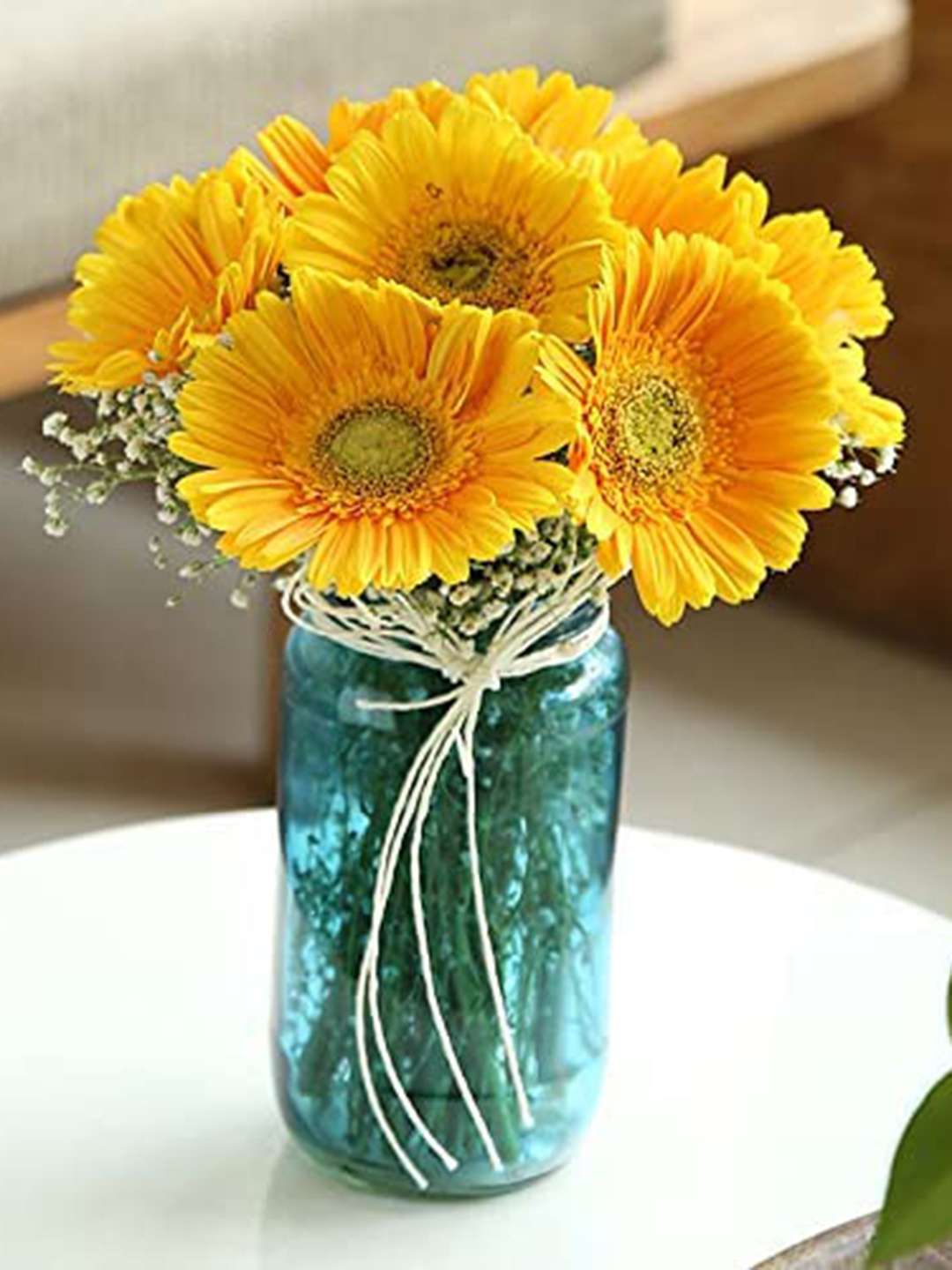 

Floweraura Yellow 10 Pieces Gerberas Fresh Live Flowers Bouquet In Glass Vase