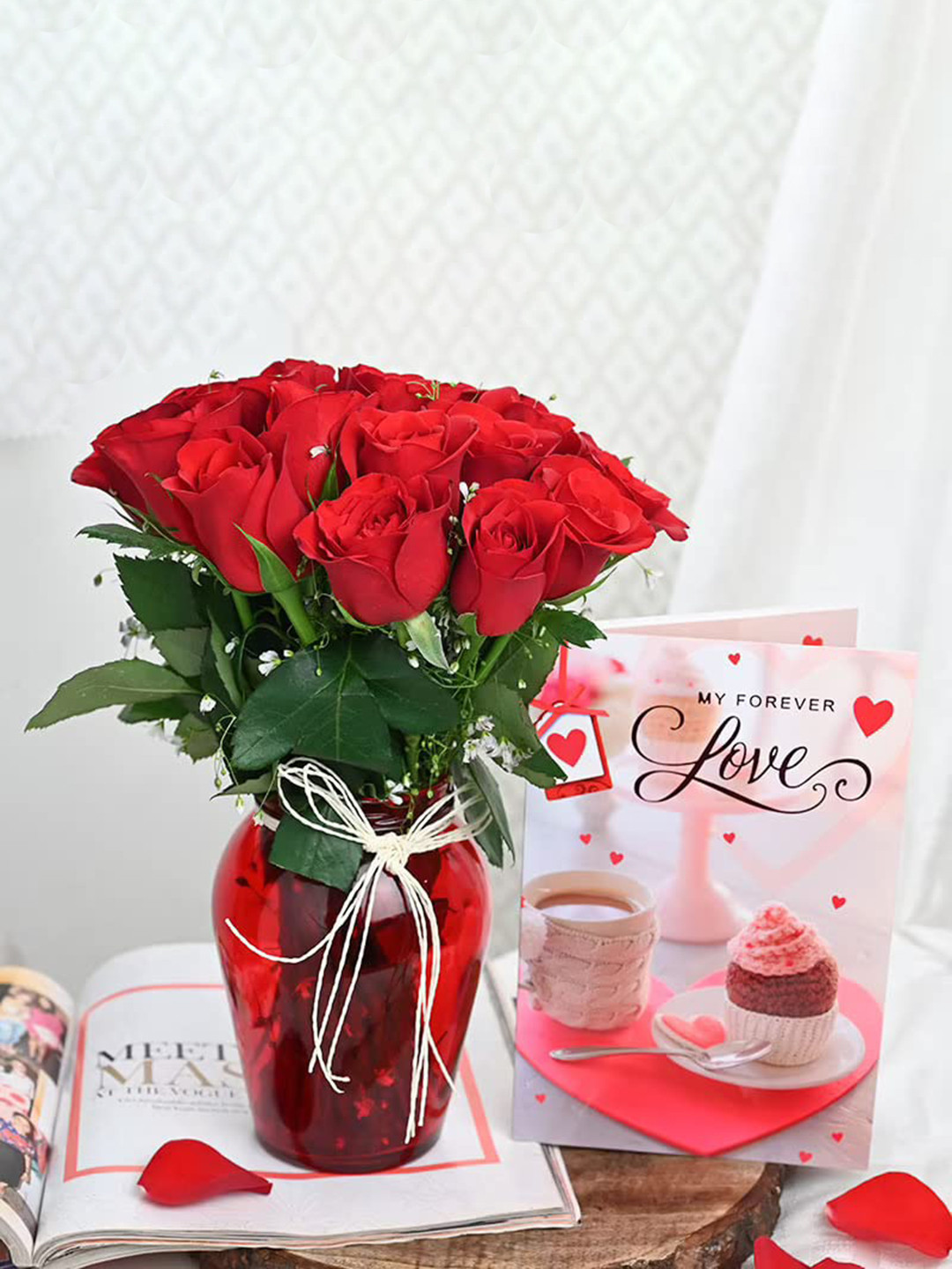 

Floweraura Red 20 Pieces Live Roses Flowers Bouquet In Glass Vase With Card